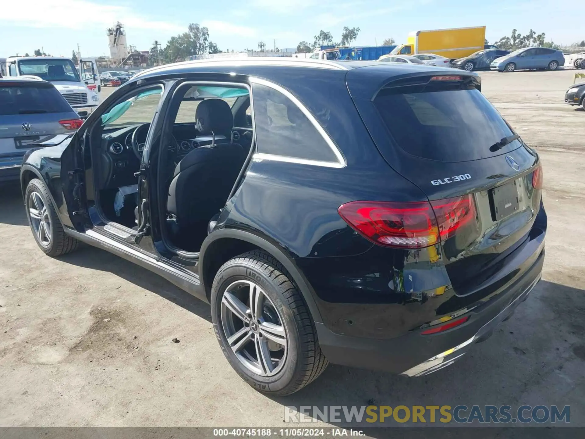 3 Photograph of a damaged car WDC0G8EB8LF755106 MERCEDES-BENZ GLC 300 2020