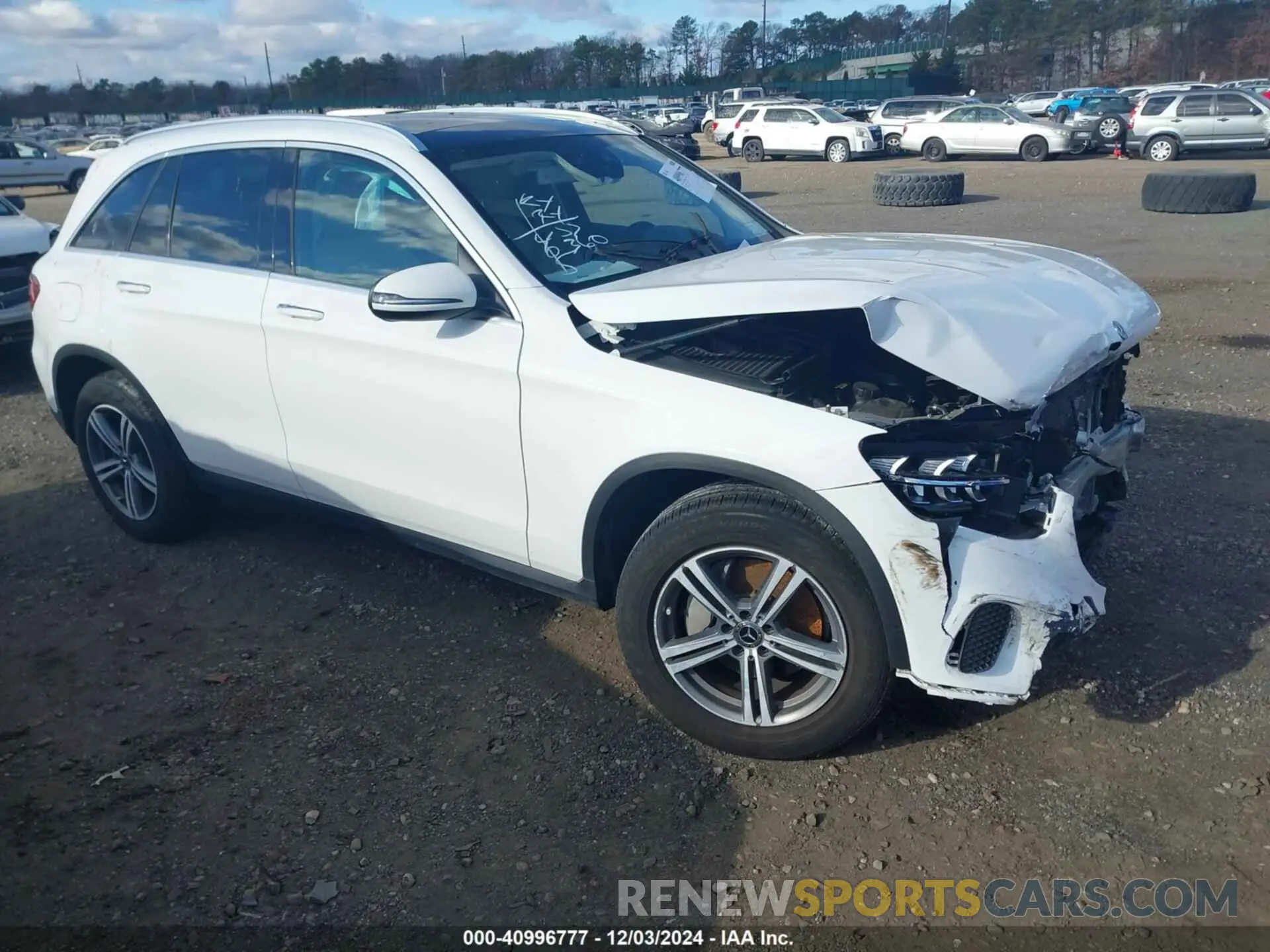 1 Photograph of a damaged car WDC0G8EBXLF750084 MERCEDES-BENZ GLC 300 2020