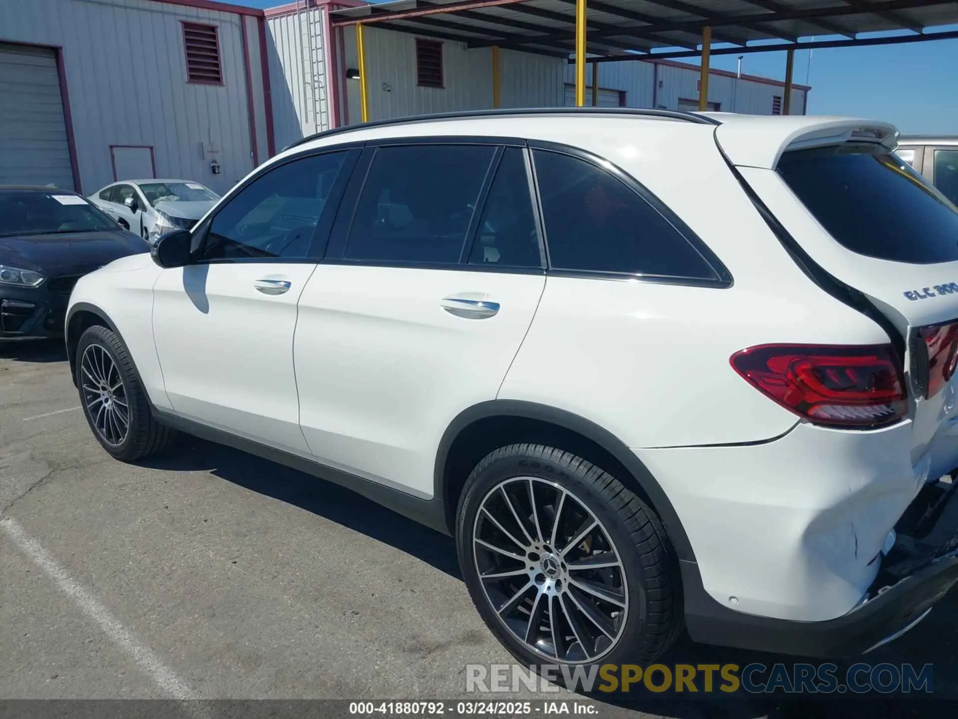 14 Photograph of a damaged car W1N0G8DB1MV306535 MERCEDES-BENZ GLC 300 2021
