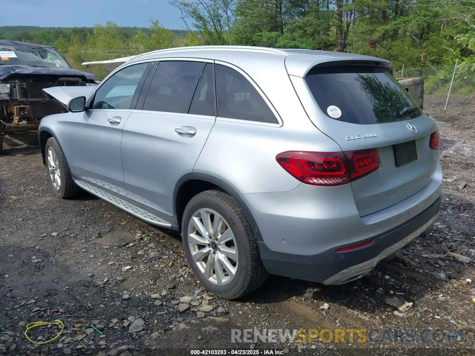 3 Photograph of a damaged car W1N0G8DB3MF951309 MERCEDES-BENZ GLC 300 2021