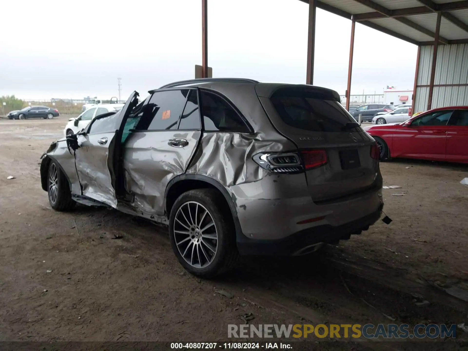 3 Photograph of a damaged car W1N0G8DB3MV310862 MERCEDES-BENZ GLC 300 2021