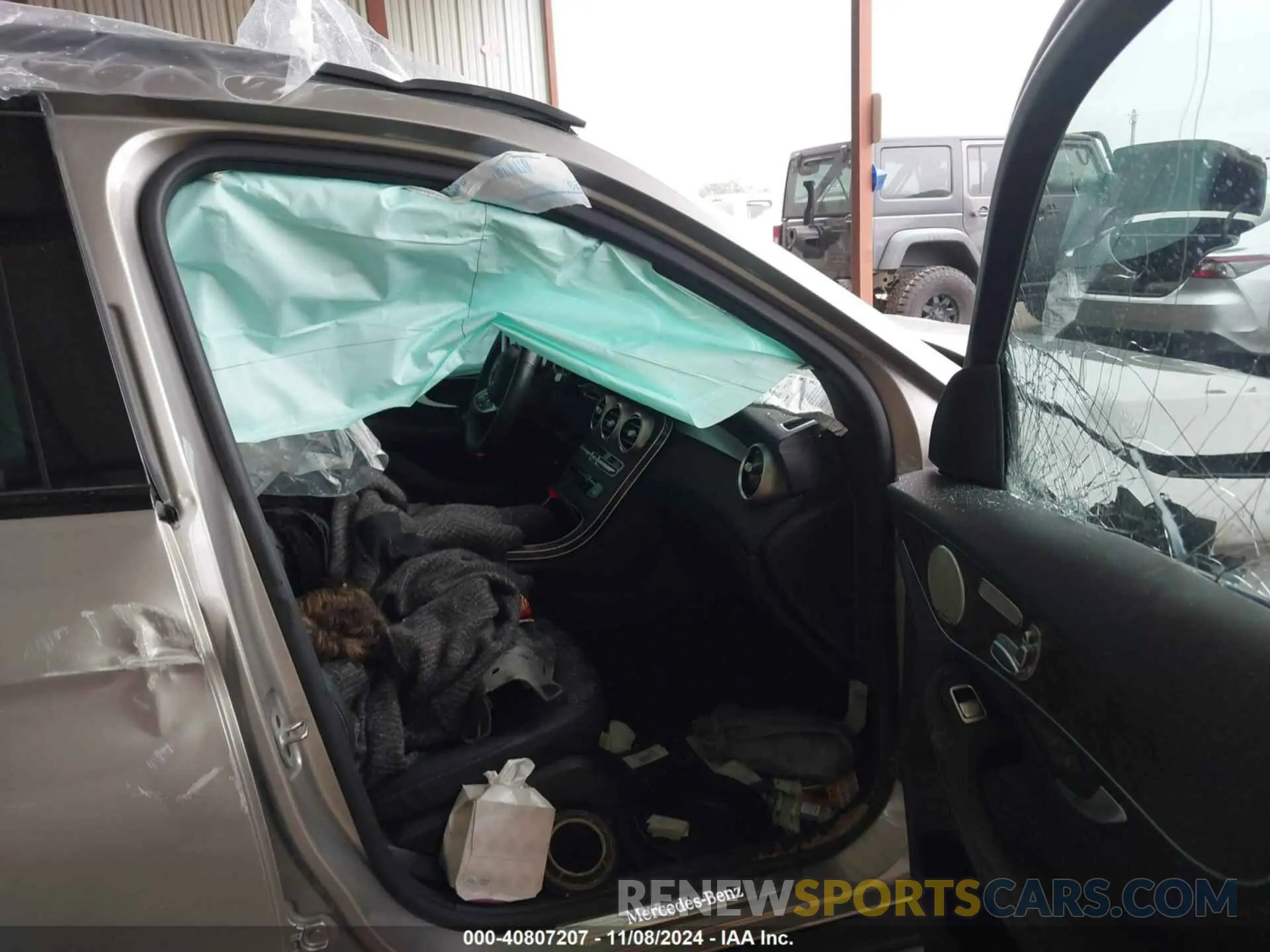 5 Photograph of a damaged car W1N0G8DB3MV310862 MERCEDES-BENZ GLC 300 2021