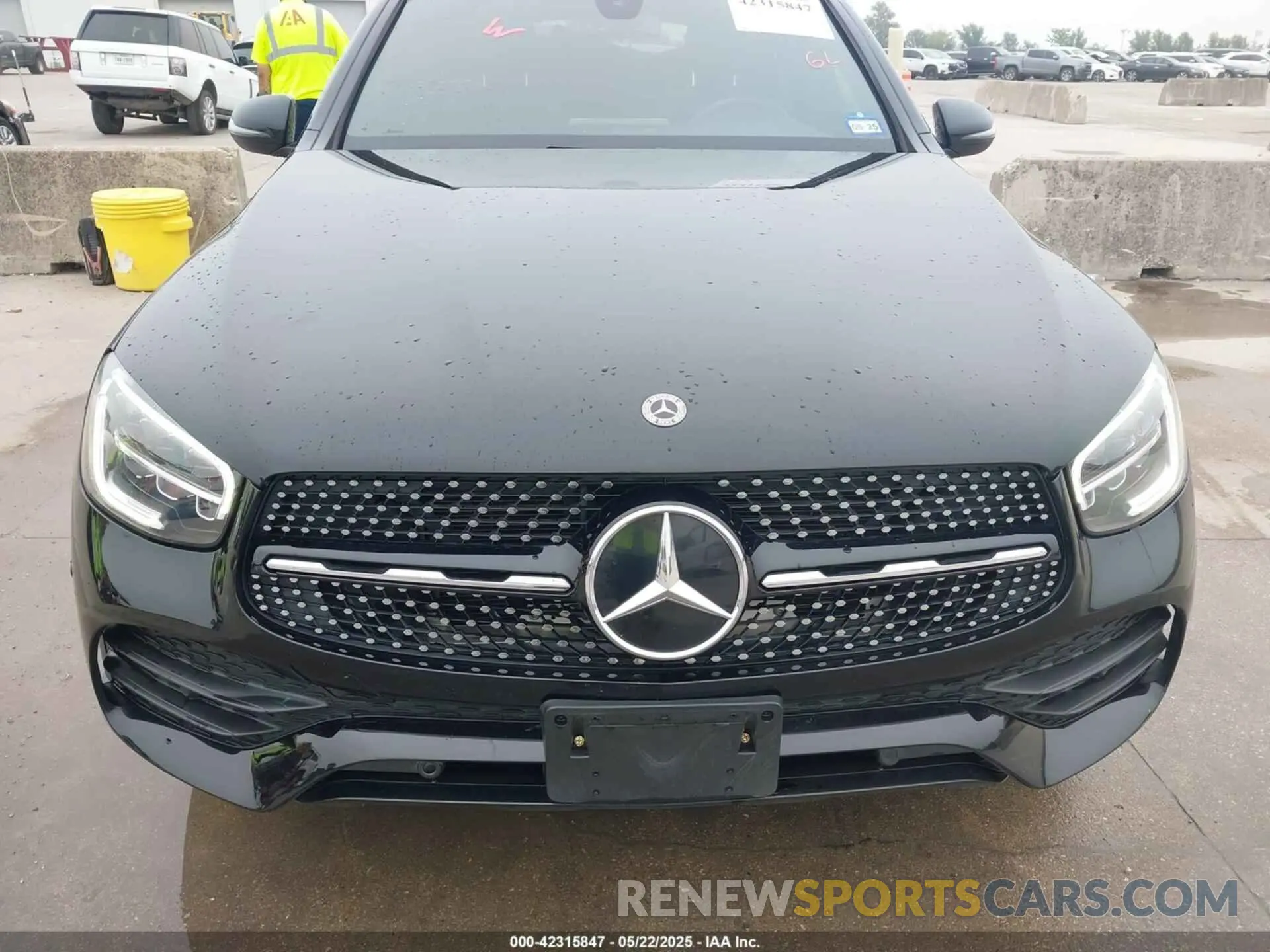 6 Photograph of a damaged car W1N0G8DB5MV264676 MERCEDES-BENZ GLC 300 2021