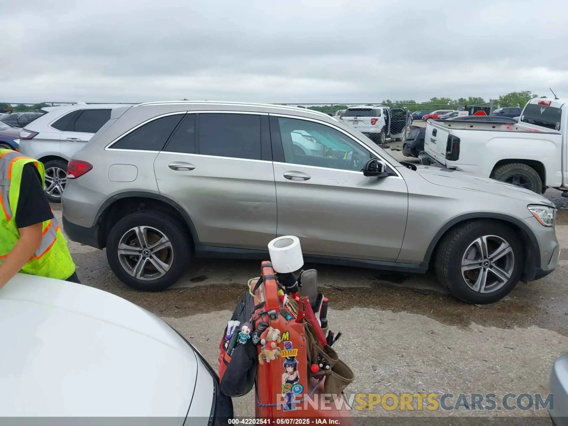 13 Photograph of a damaged car W1N0G8DB5MV297726 MERCEDES-BENZ GLC 300 2021