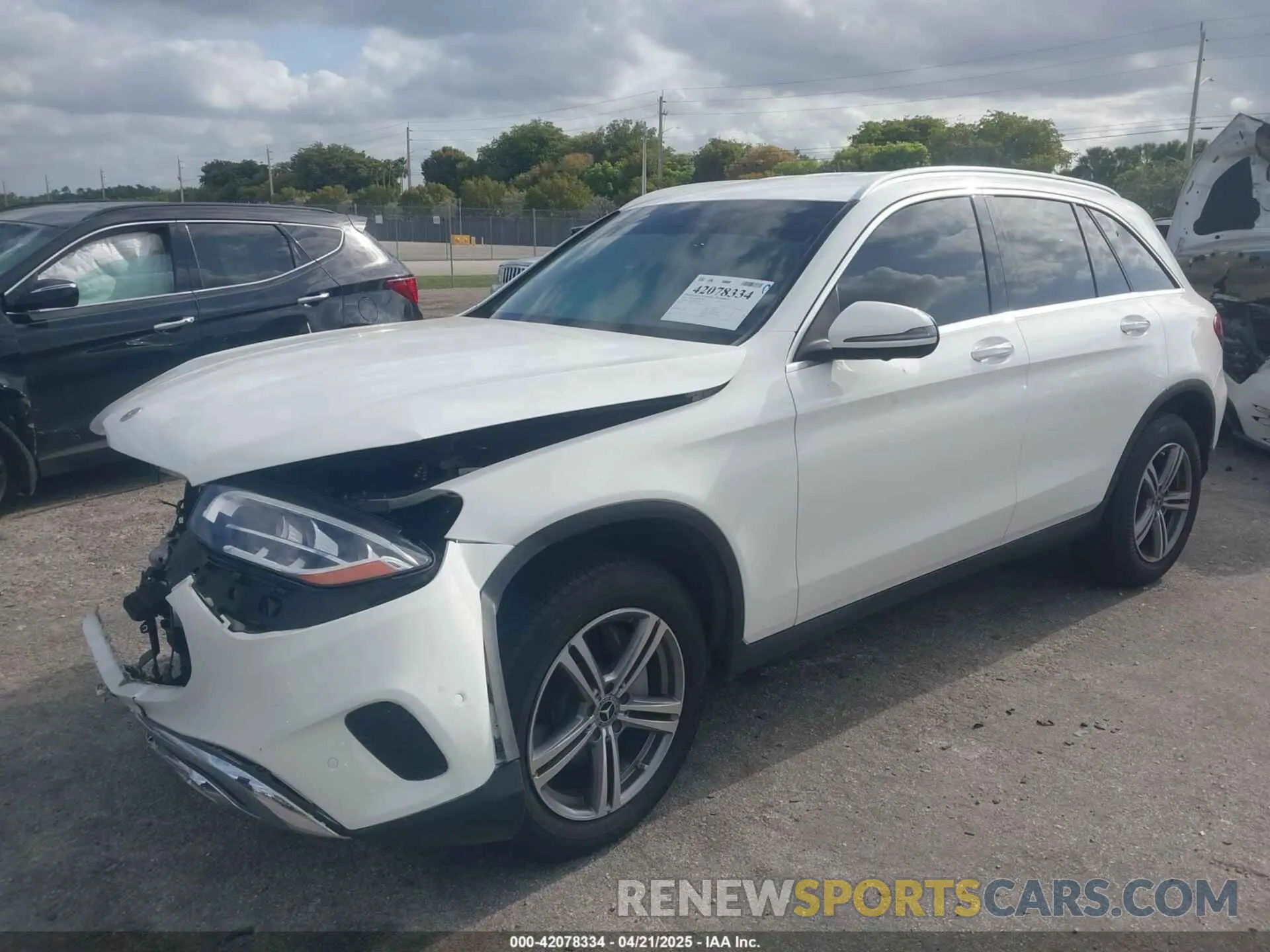 2 Photograph of a damaged car W1N0G8DB6MV296200 MERCEDES-BENZ GLC 300 2021