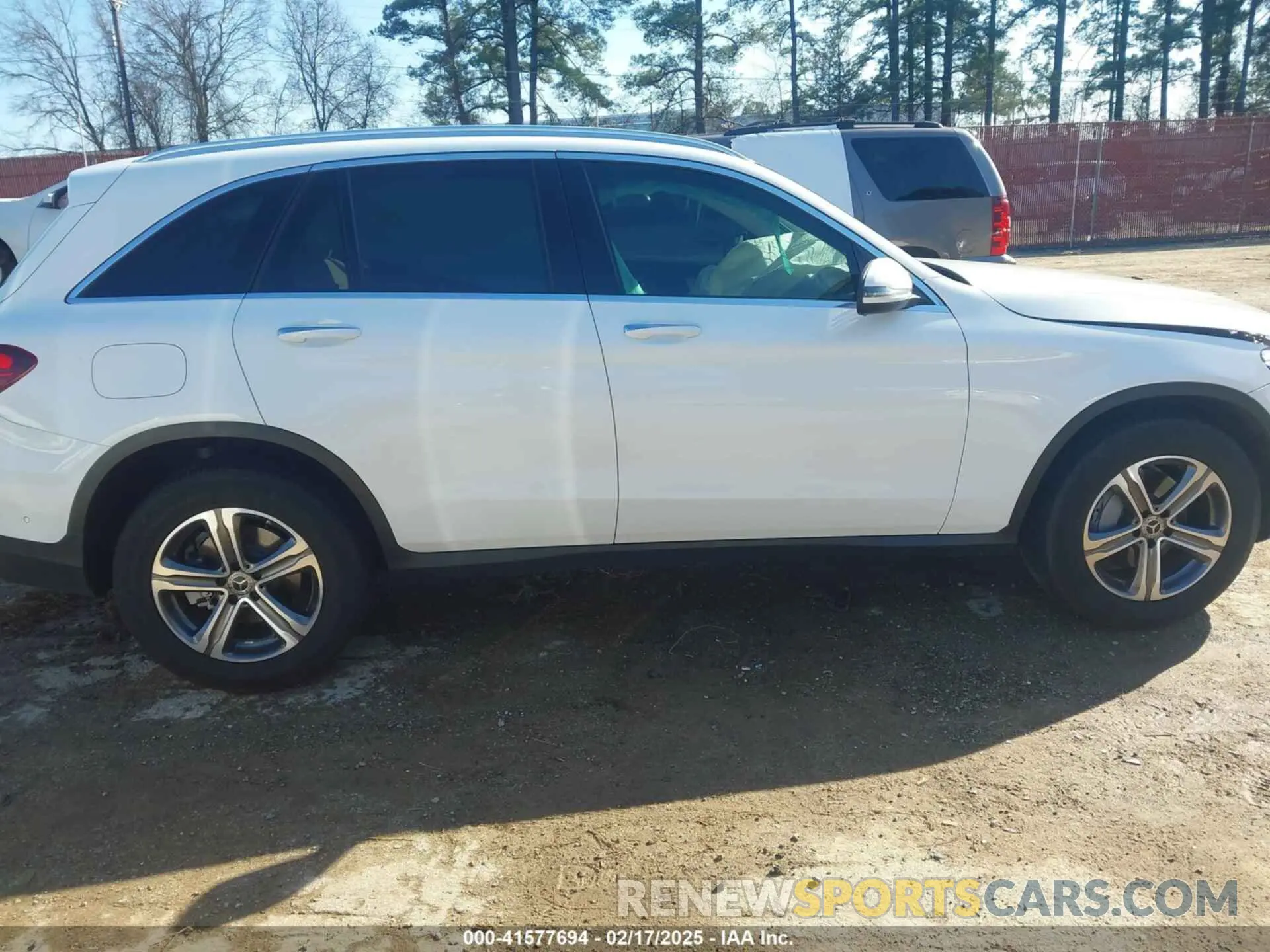 13 Photograph of a damaged car W1N0G8DB7MF919902 MERCEDES-BENZ GLC 300 2021