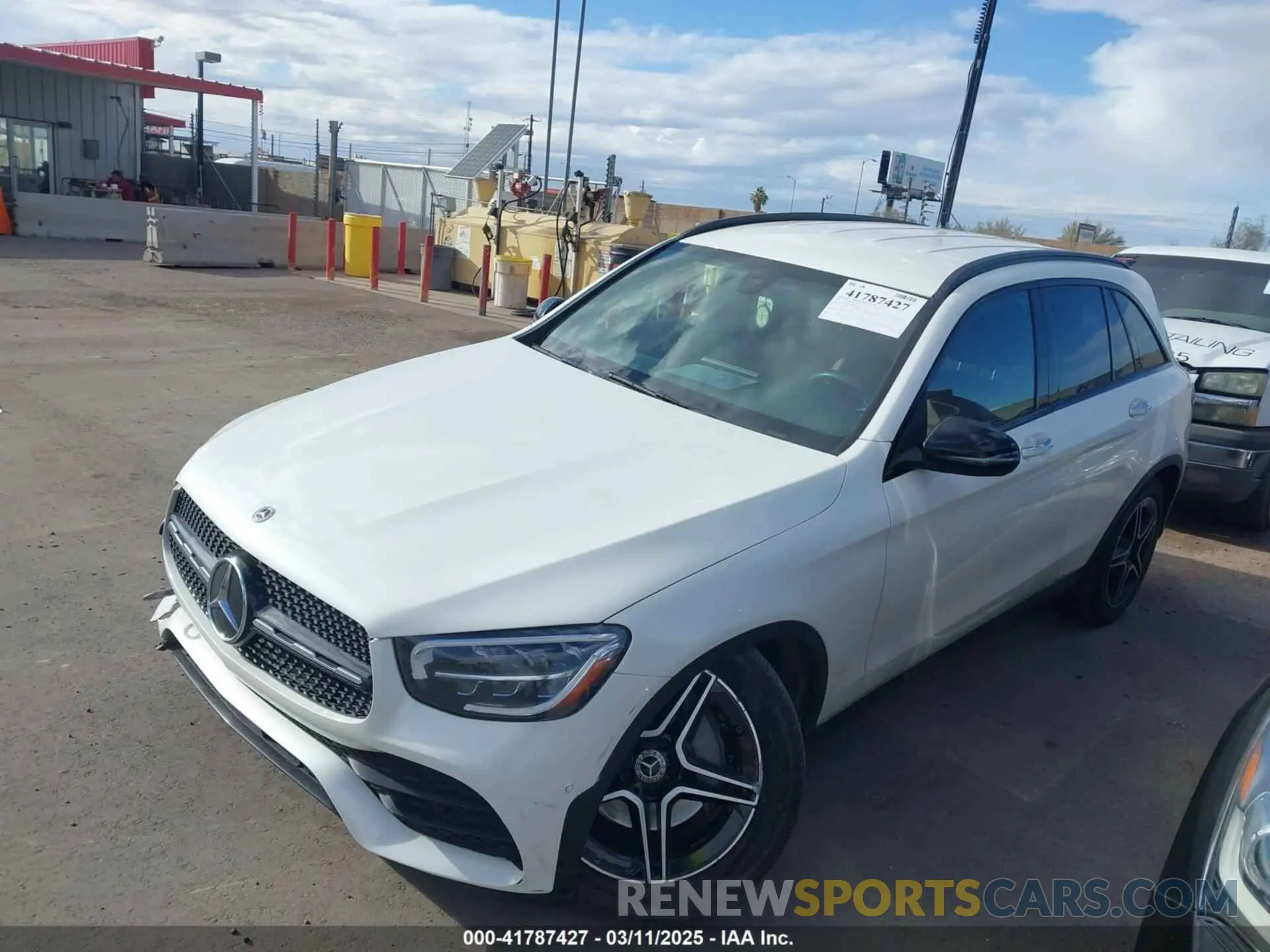 14 Photograph of a damaged car W1N0G8DB8MF870502 MERCEDES-BENZ GLC 300 2021