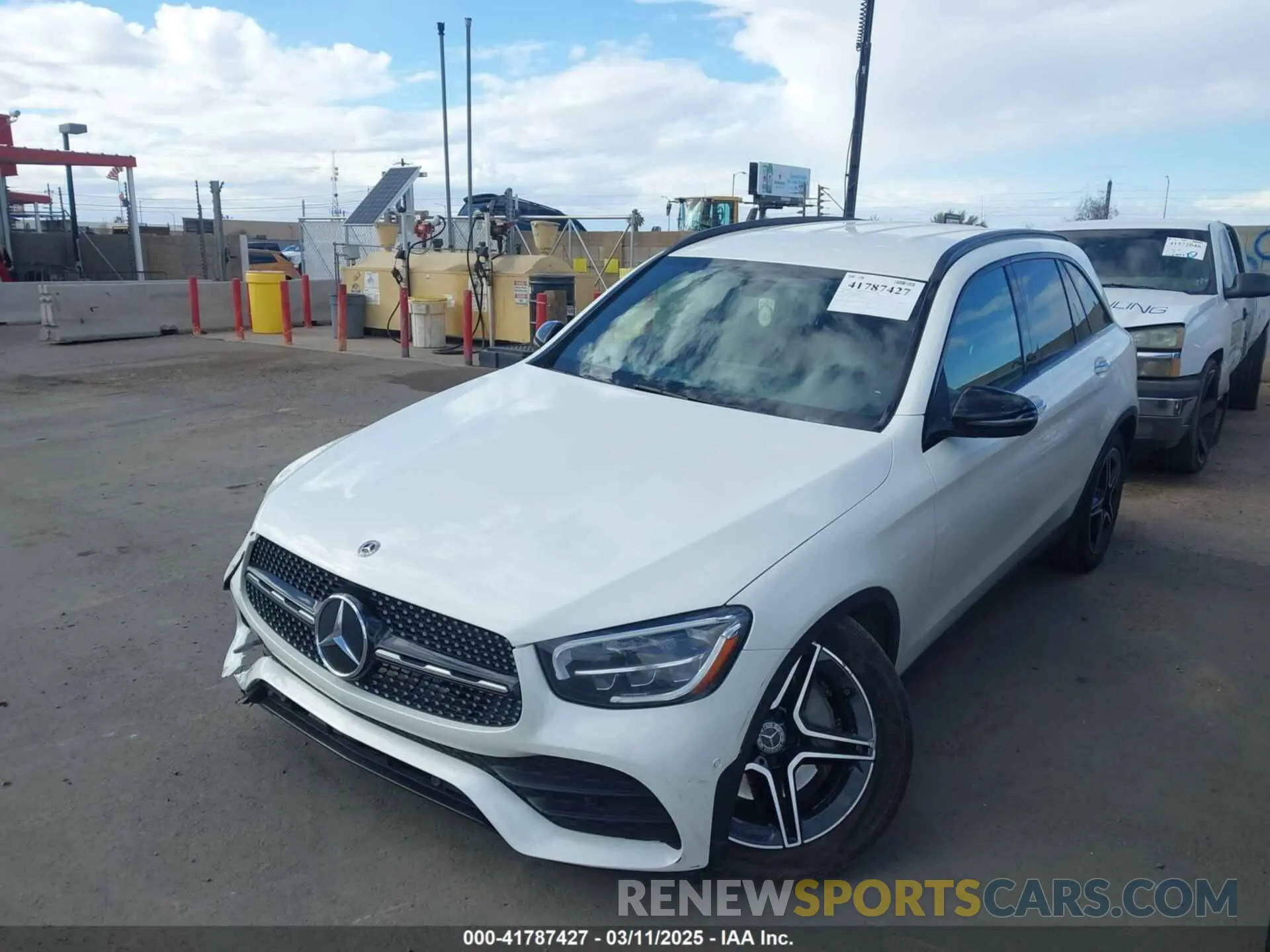 2 Photograph of a damaged car W1N0G8DB8MF870502 MERCEDES-BENZ GLC 300 2021