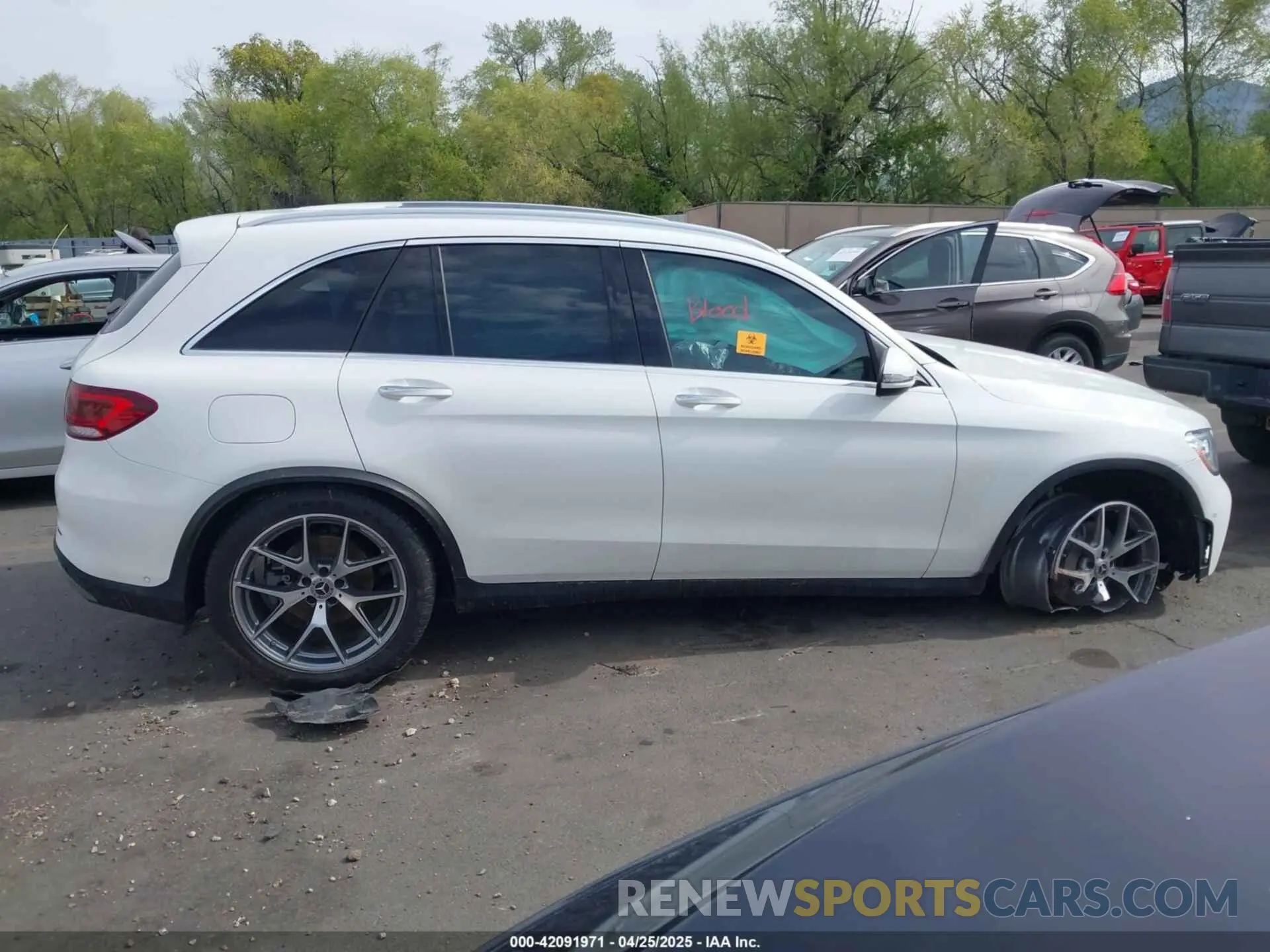 13 Photograph of a damaged car W1N0G8DB8MF879314 MERCEDES-BENZ GLC 300 2021