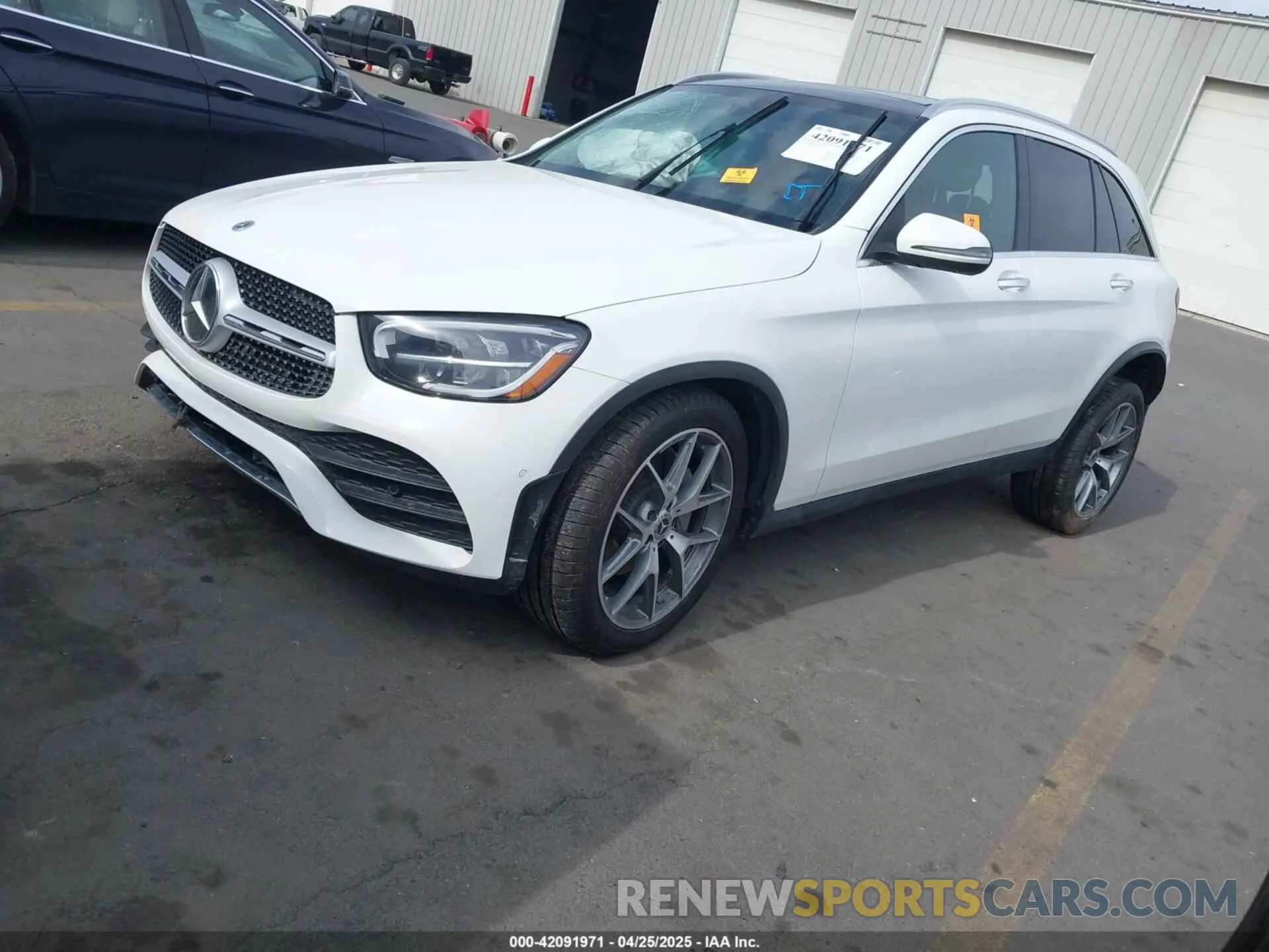 2 Photograph of a damaged car W1N0G8DB8MF879314 MERCEDES-BENZ GLC 300 2021
