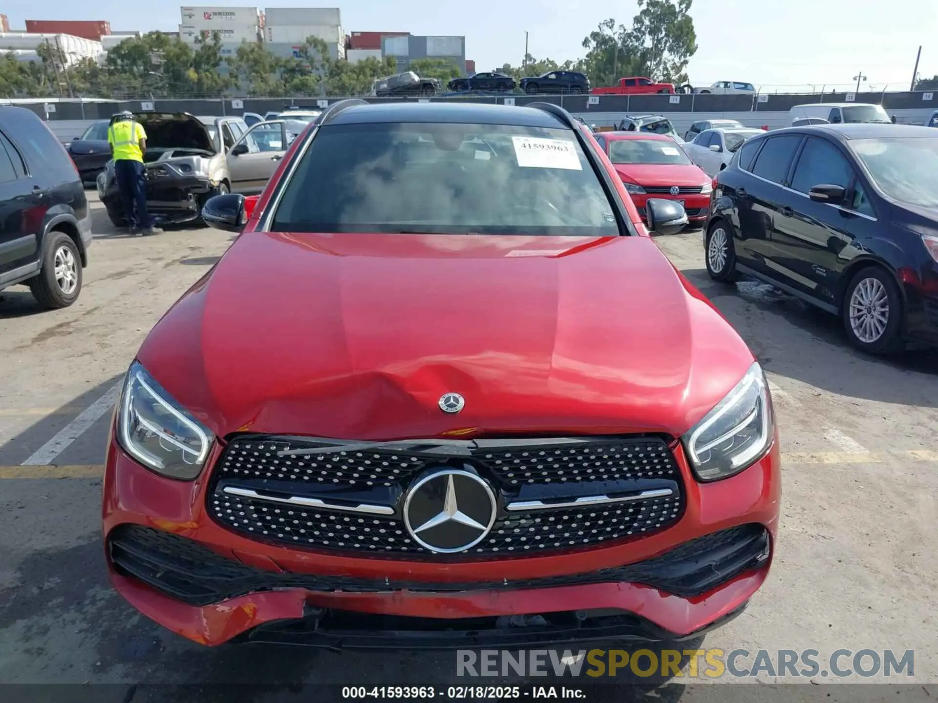 12 Photograph of a damaged car W1N0G8DBXMV265290 MERCEDES-BENZ GLC 300 2021
