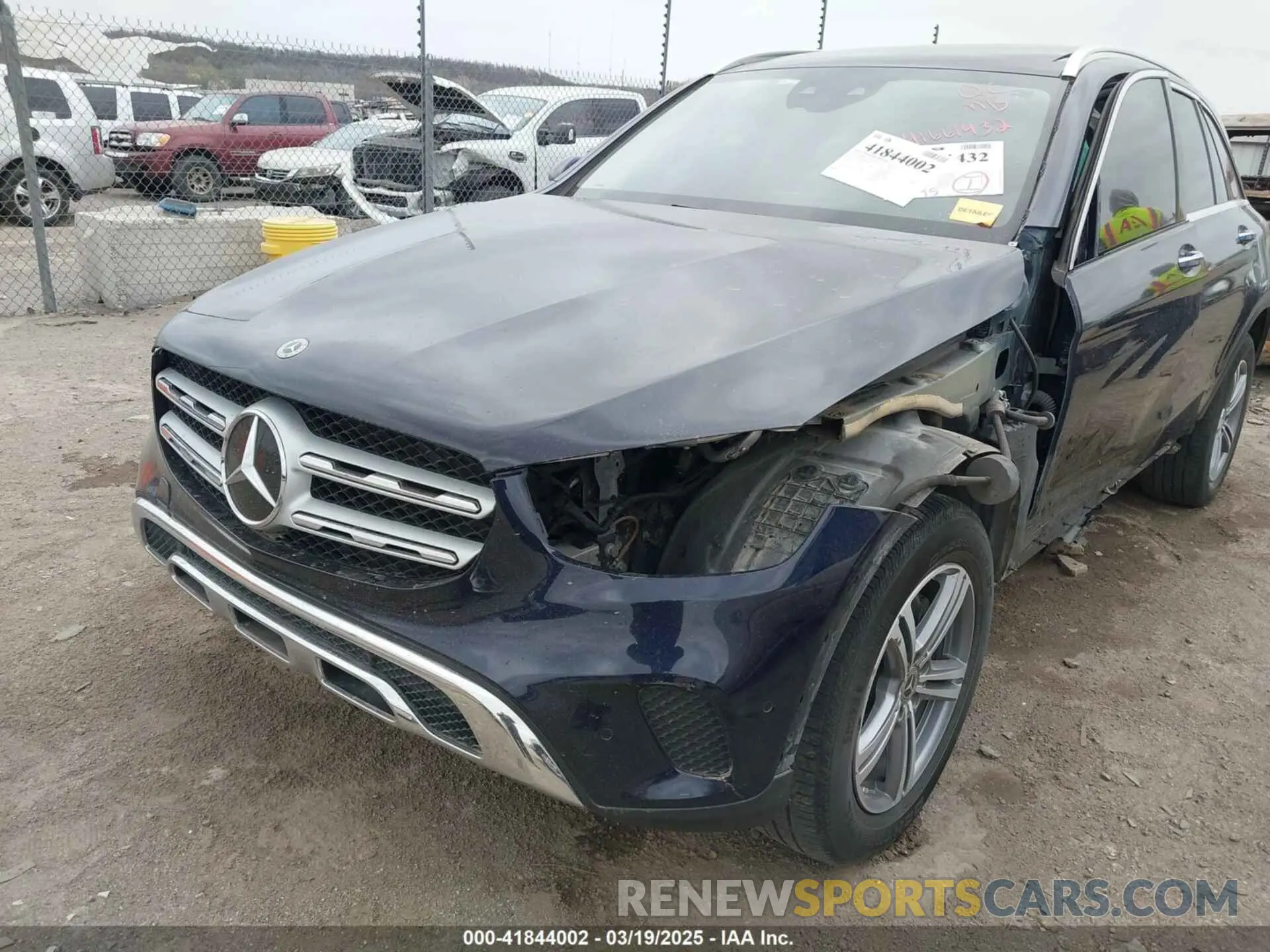 6 Photograph of a damaged car W1N0G8EB0MF904446 MERCEDES-BENZ GLC 300 2021