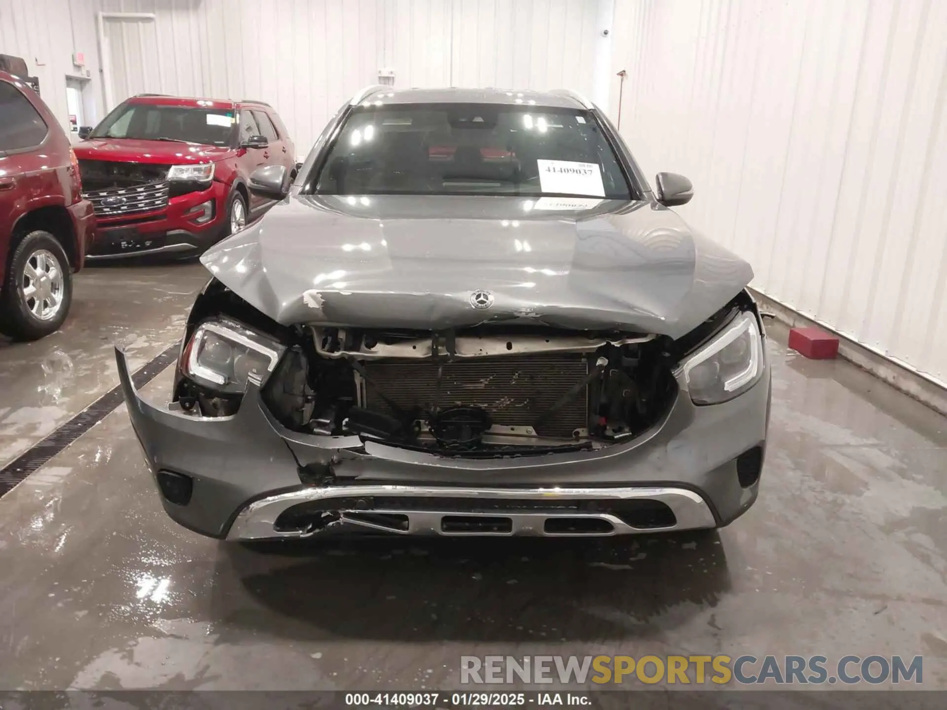 13 Photograph of a damaged car W1N0G8EB1MF867732 MERCEDES-BENZ GLC 300 2021