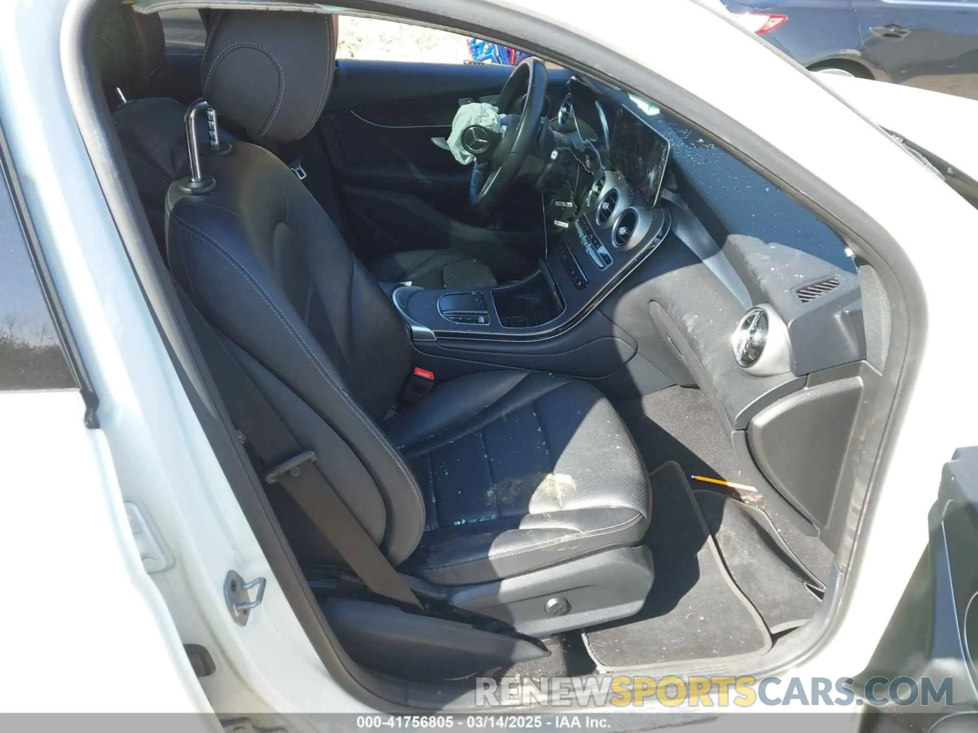 5 Photograph of a damaged car W1N0G8EB1MV303830 MERCEDES-BENZ GLC 300 2021
