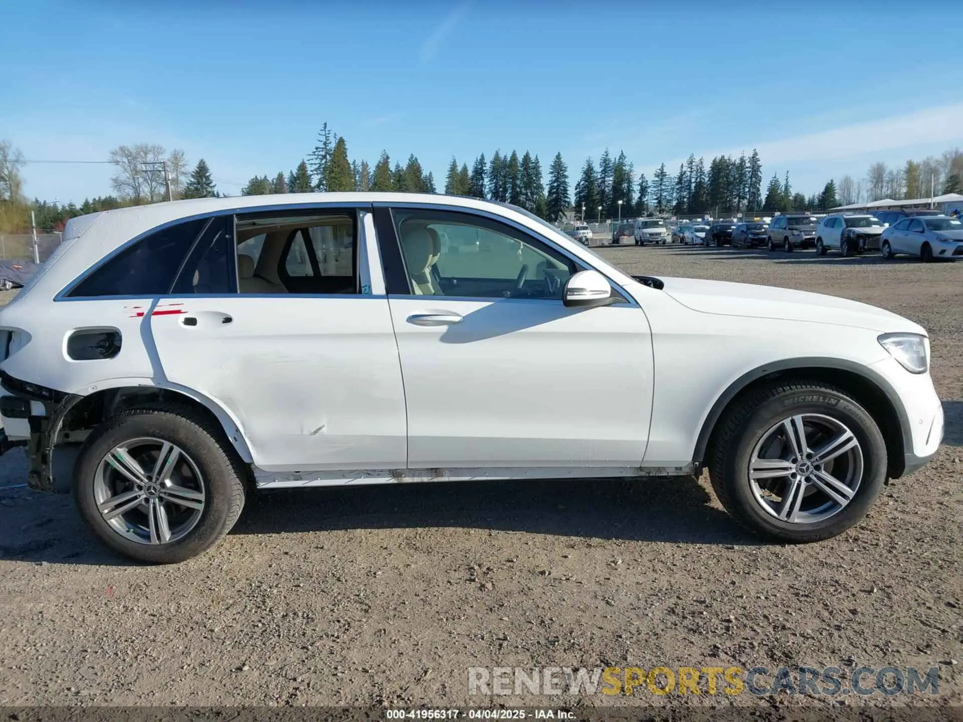 14 Photograph of a damaged car W1N0G8EB2MV272040 MERCEDES-BENZ GLC 300 2021