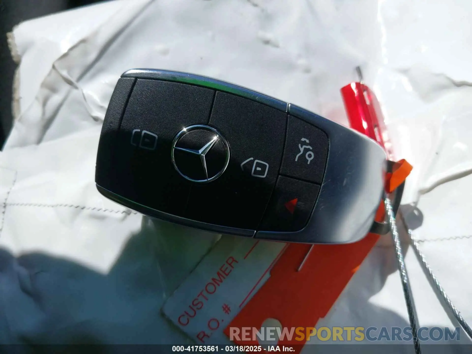 11 Photograph of a damaged car W1N0G8EB2MV283975 MERCEDES-BENZ GLC 300 2021