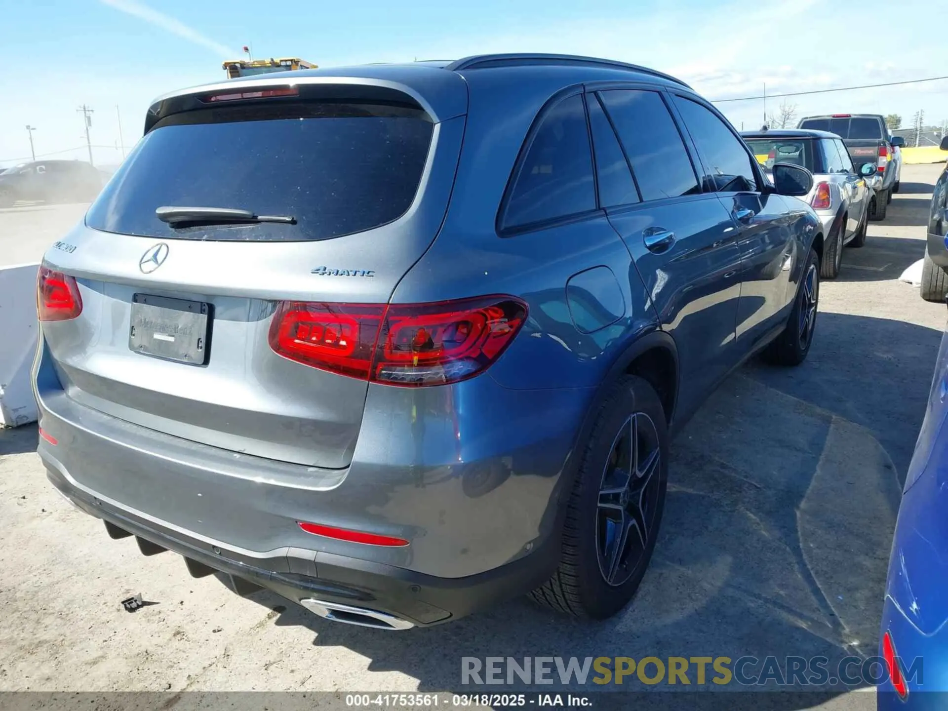 4 Photograph of a damaged car W1N0G8EB2MV283975 MERCEDES-BENZ GLC 300 2021
