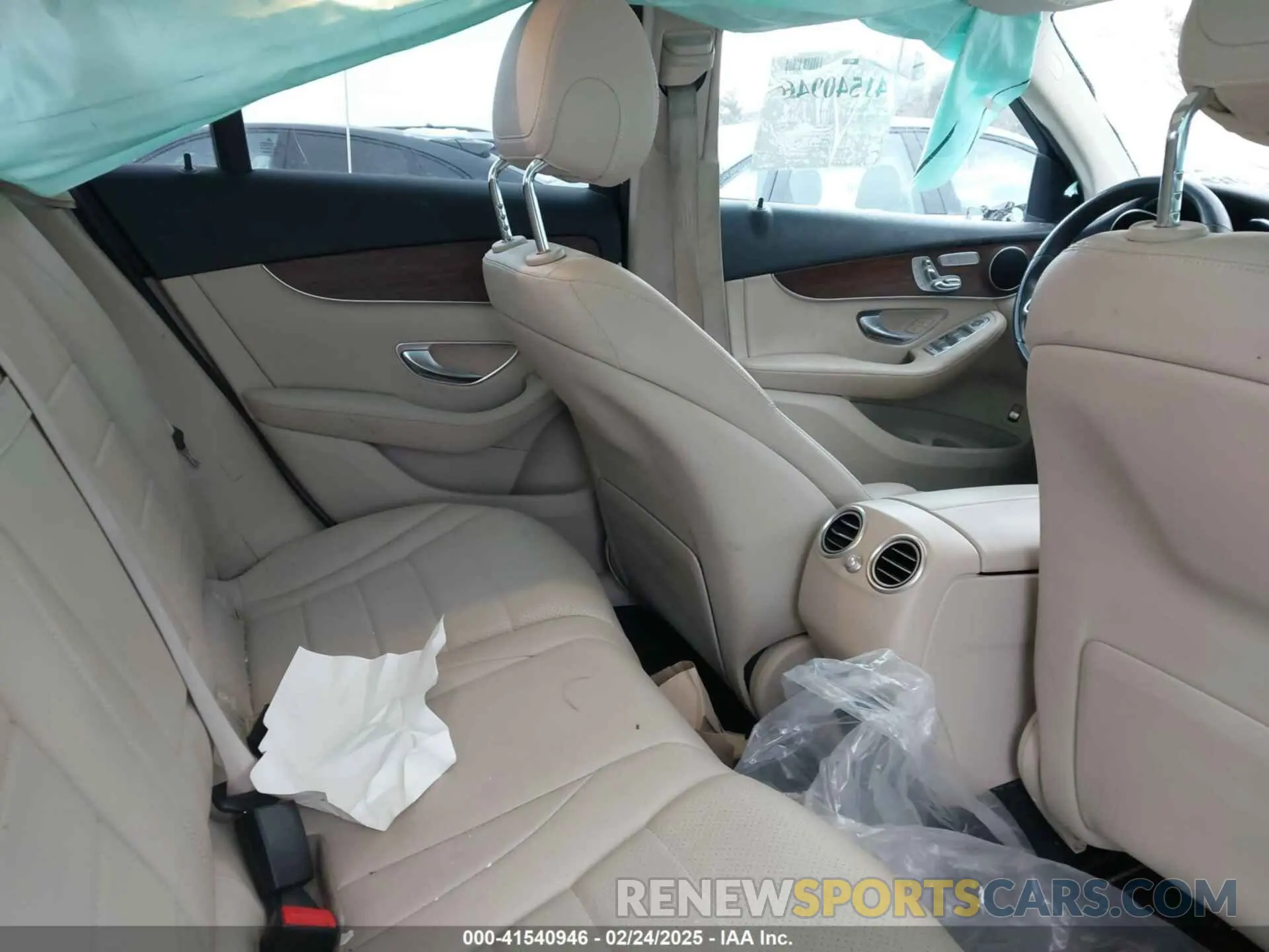 8 Photograph of a damaged car W1N0G8EB3MV301304 MERCEDES-BENZ GLC 300 2021