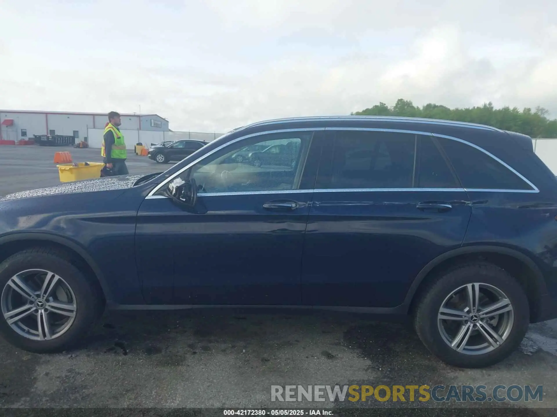 14 Photograph of a damaged car W1N0G8EB5MF924983 MERCEDES-BENZ GLC 300 2021
