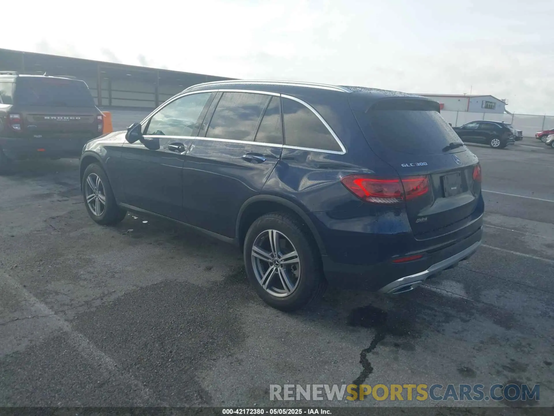 3 Photograph of a damaged car W1N0G8EB5MF924983 MERCEDES-BENZ GLC 300 2021