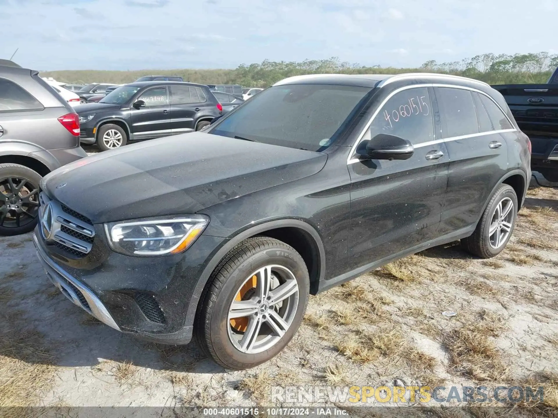 2 Photograph of a damaged car W1N0G8EB6MF976865 MERCEDES-BENZ GLC 300 2021
