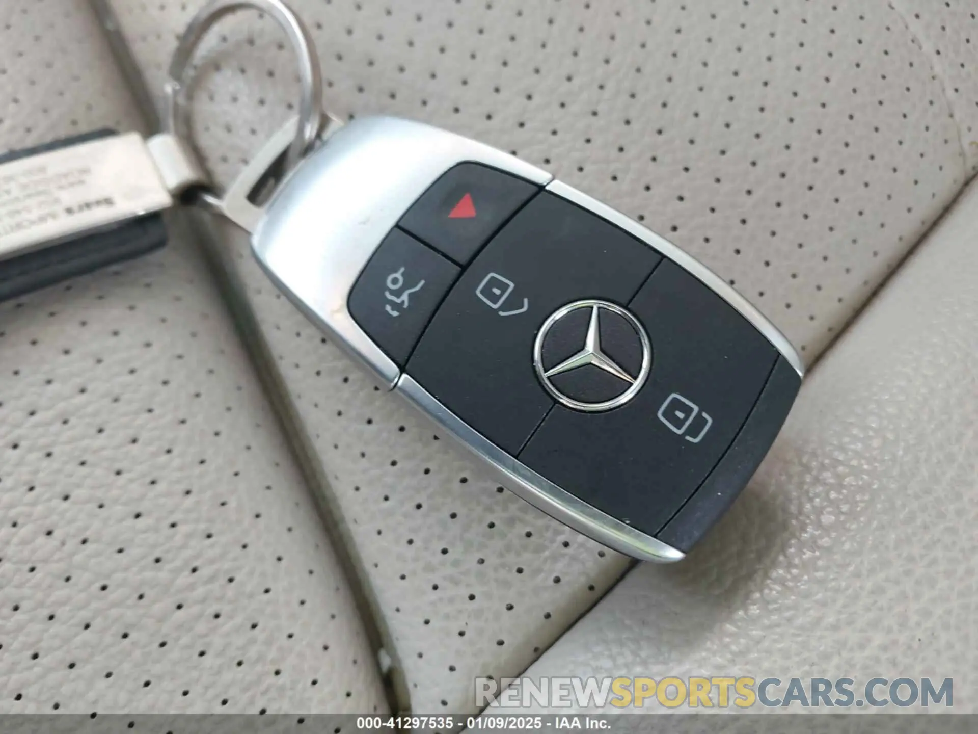 11 Photograph of a damaged car W1N0G8EB6MV290461 MERCEDES-BENZ GLC 300 2021