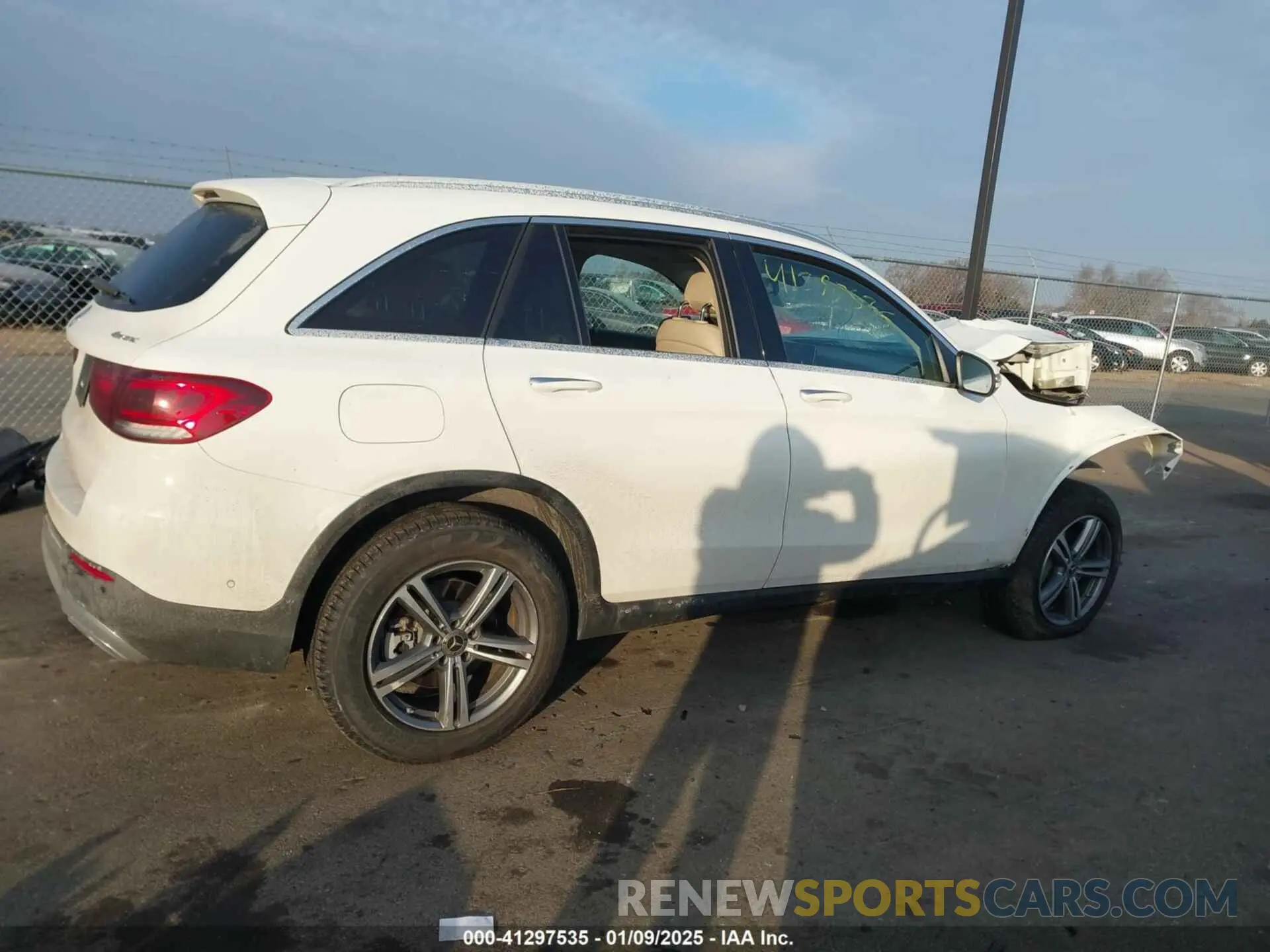 13 Photograph of a damaged car W1N0G8EB6MV290461 MERCEDES-BENZ GLC 300 2021