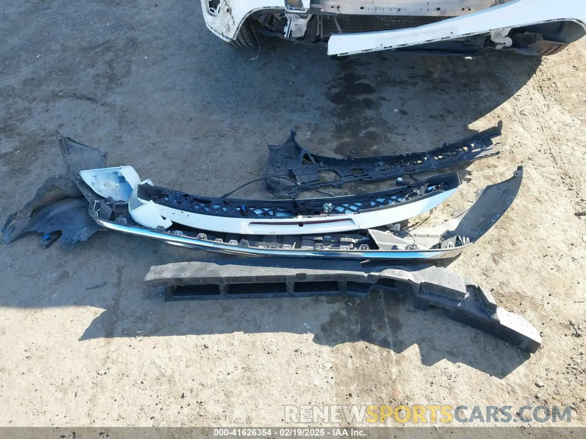 12 Photograph of a damaged car W1N0G8EB8MV308670 MERCEDES-BENZ GLC 300 2021