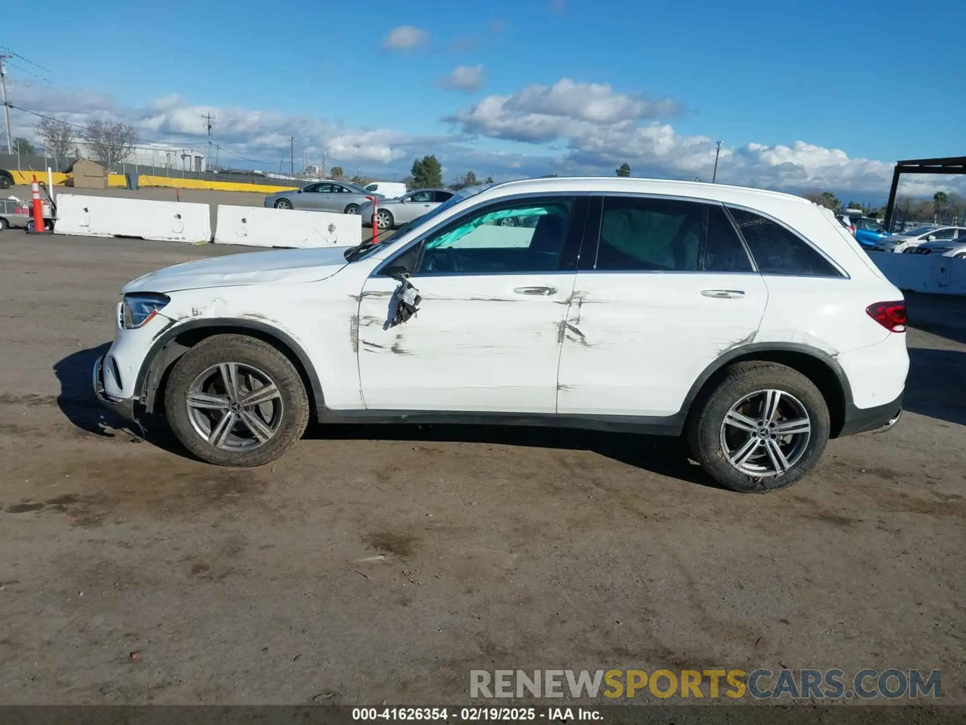 15 Photograph of a damaged car W1N0G8EB8MV308670 MERCEDES-BENZ GLC 300 2021