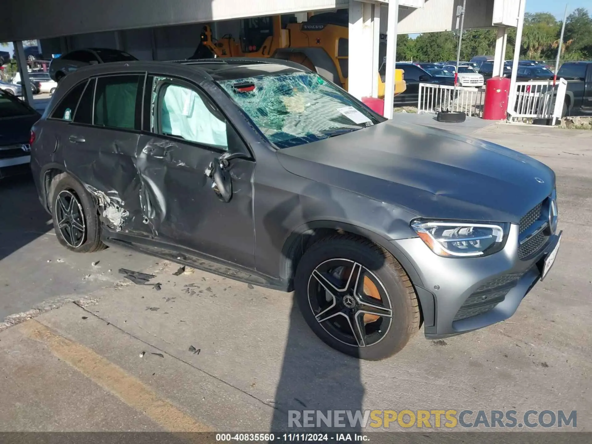 1 Photograph of a damaged car W1N0G8EB9MF872015 MERCEDES-BENZ GLC 300 2021