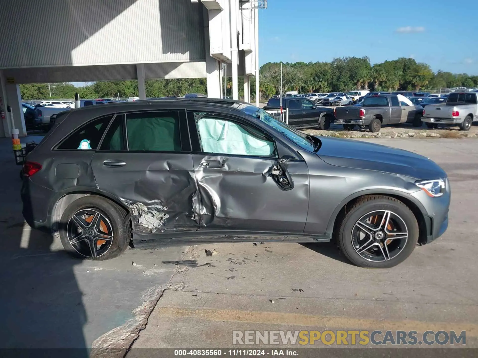13 Photograph of a damaged car W1N0G8EB9MF872015 MERCEDES-BENZ GLC 300 2021