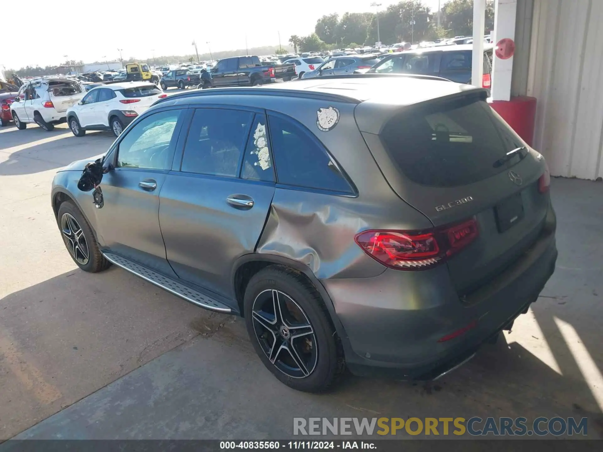 3 Photograph of a damaged car W1N0G8EB9MF872015 MERCEDES-BENZ GLC 300 2021
