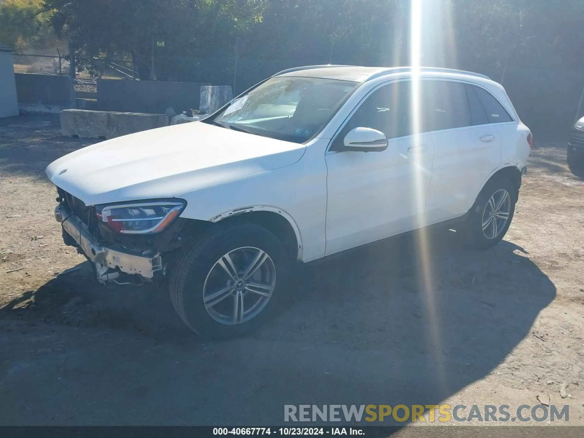 2 Photograph of a damaged car W1N0G8EB9MG012030 MERCEDES-BENZ GLC 300 2021