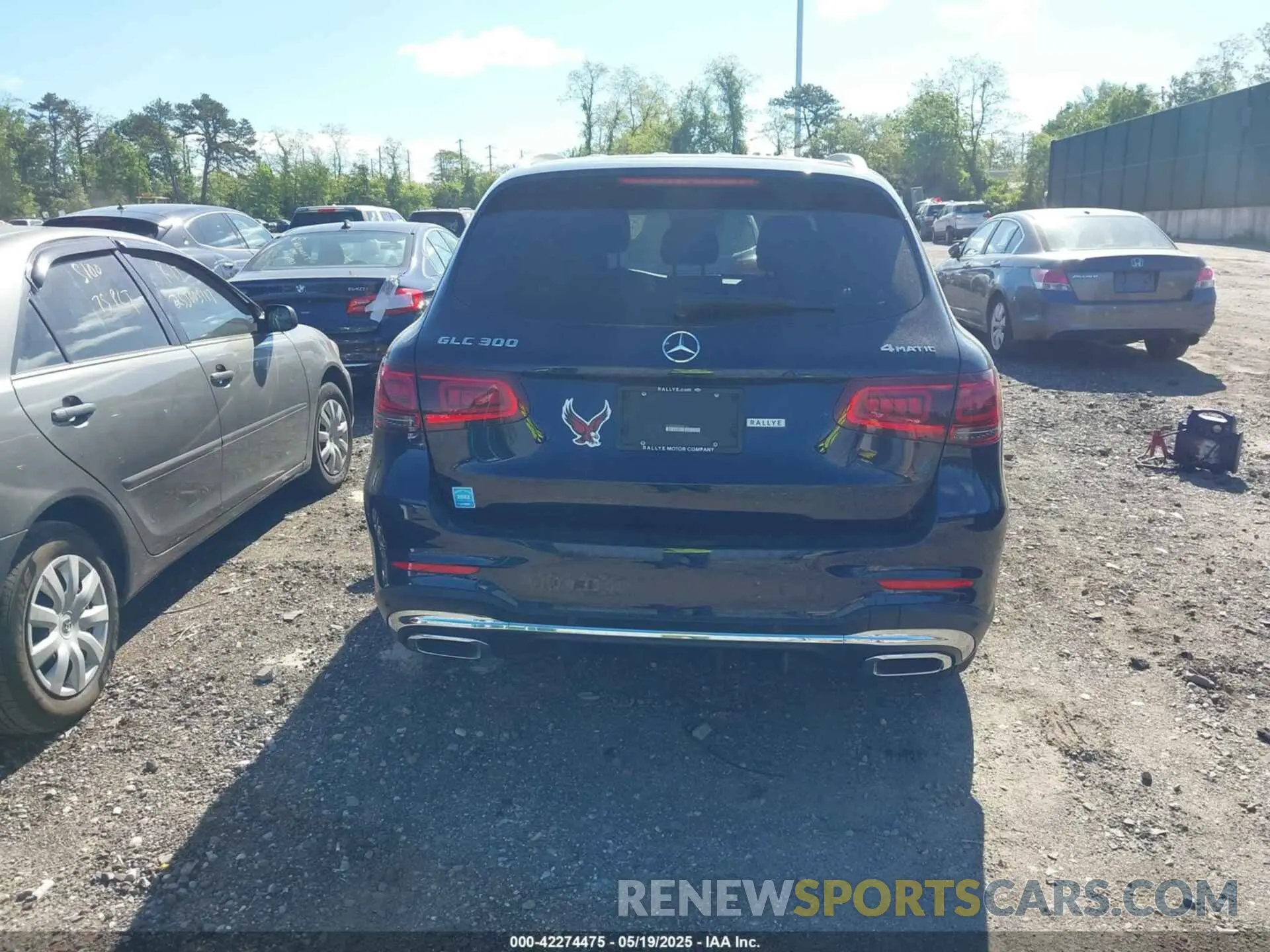 16 Photograph of a damaged car W1N0G8EBXMF891611 MERCEDES-BENZ GLC 300 2021
