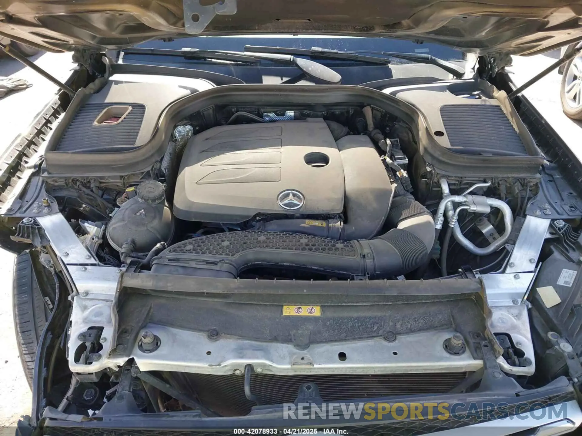 10 Photograph of a damaged car W1N0G8EBXMF984449 MERCEDES-BENZ GLC 300 2021