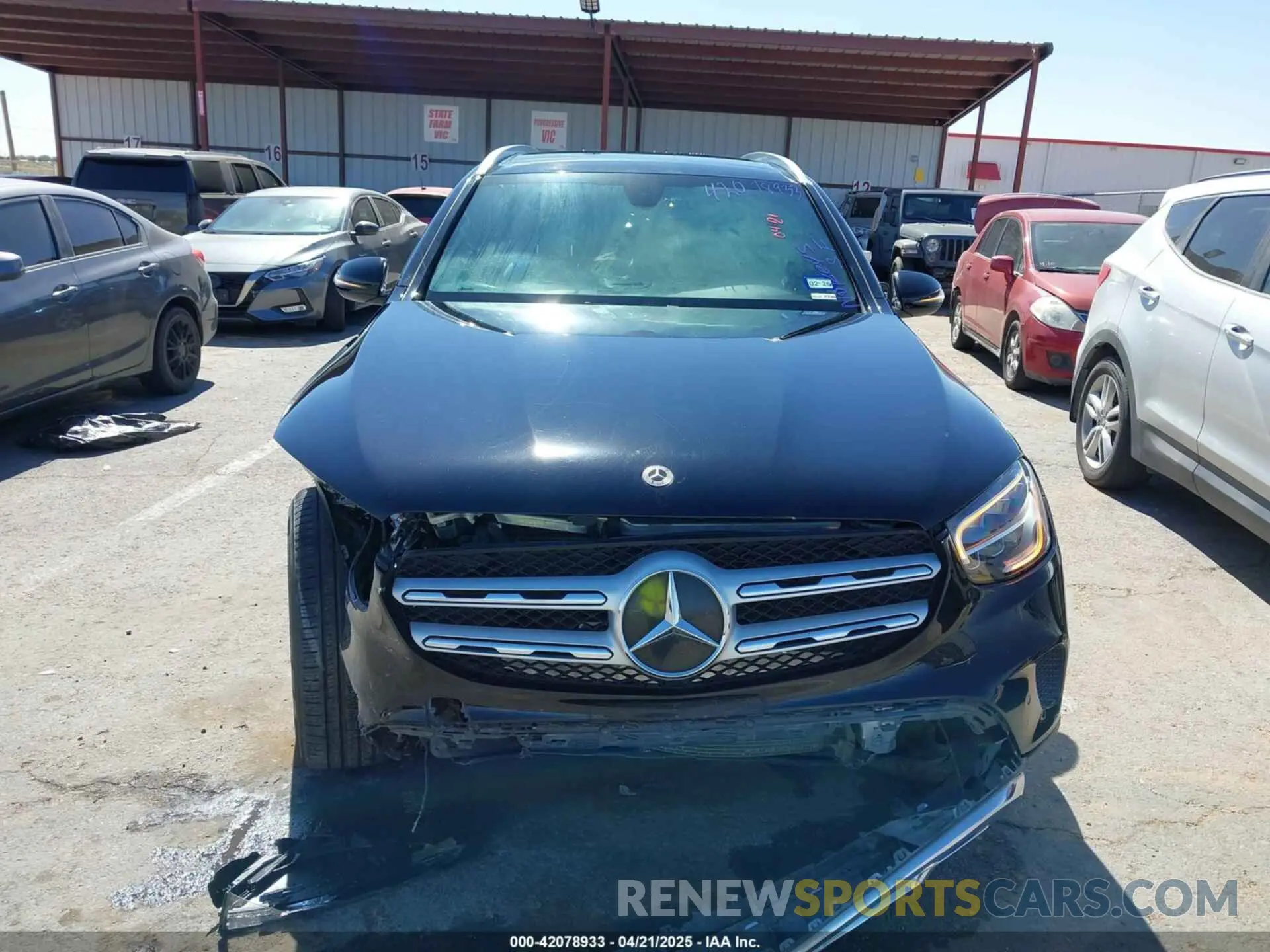 11 Photograph of a damaged car W1N0G8EBXMF984449 MERCEDES-BENZ GLC 300 2021