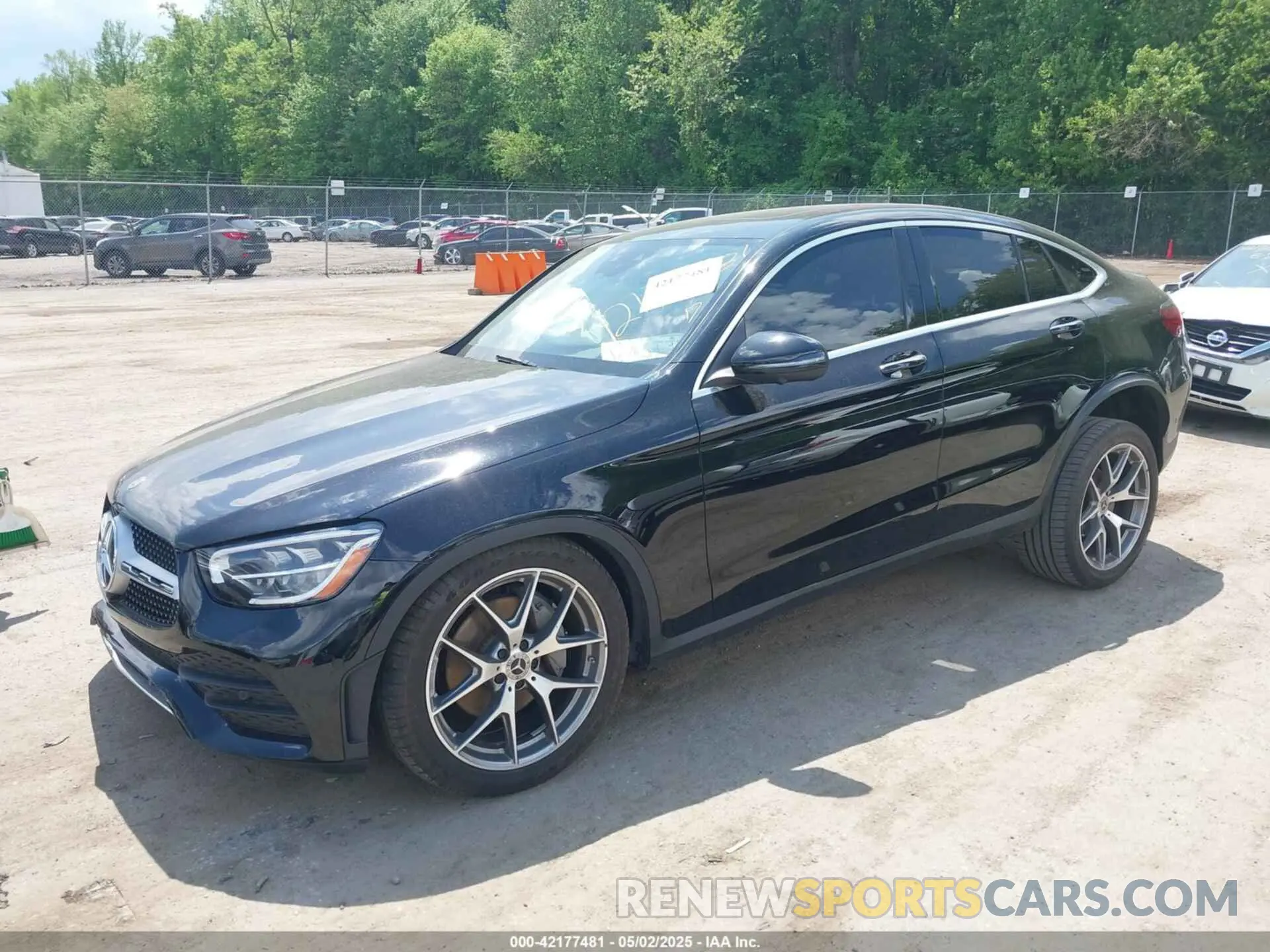 2 Photograph of a damaged car W1N0J8EB0MG012046 MERCEDES-BENZ GLC 300 2021
