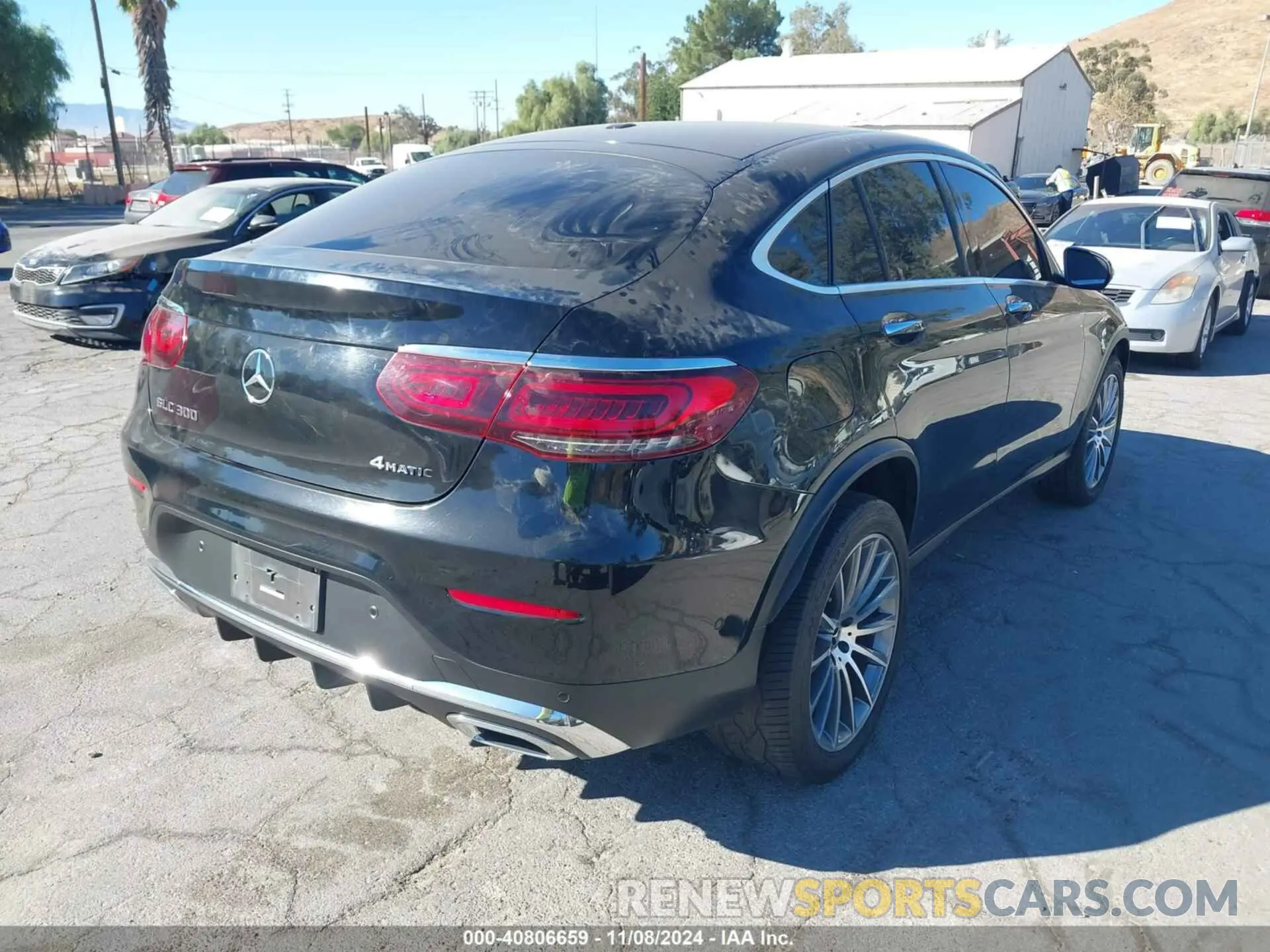 4 Photograph of a damaged car W1N0J8EB1MF926702 MERCEDES-BENZ GLC 300 2021