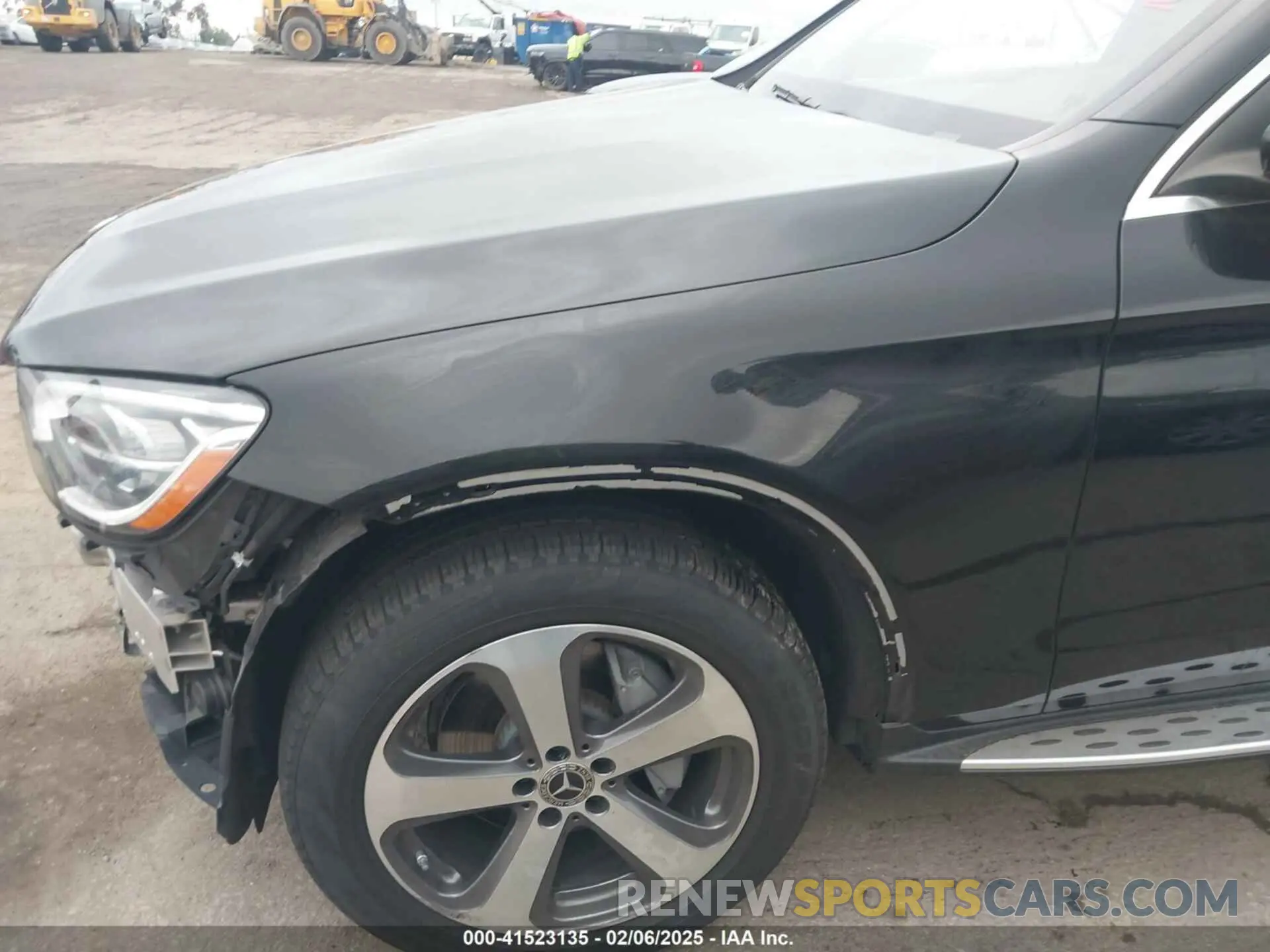 22 Photograph of a damaged car W1N0J8EB4MF913992 MERCEDES-BENZ GLC 300 2021