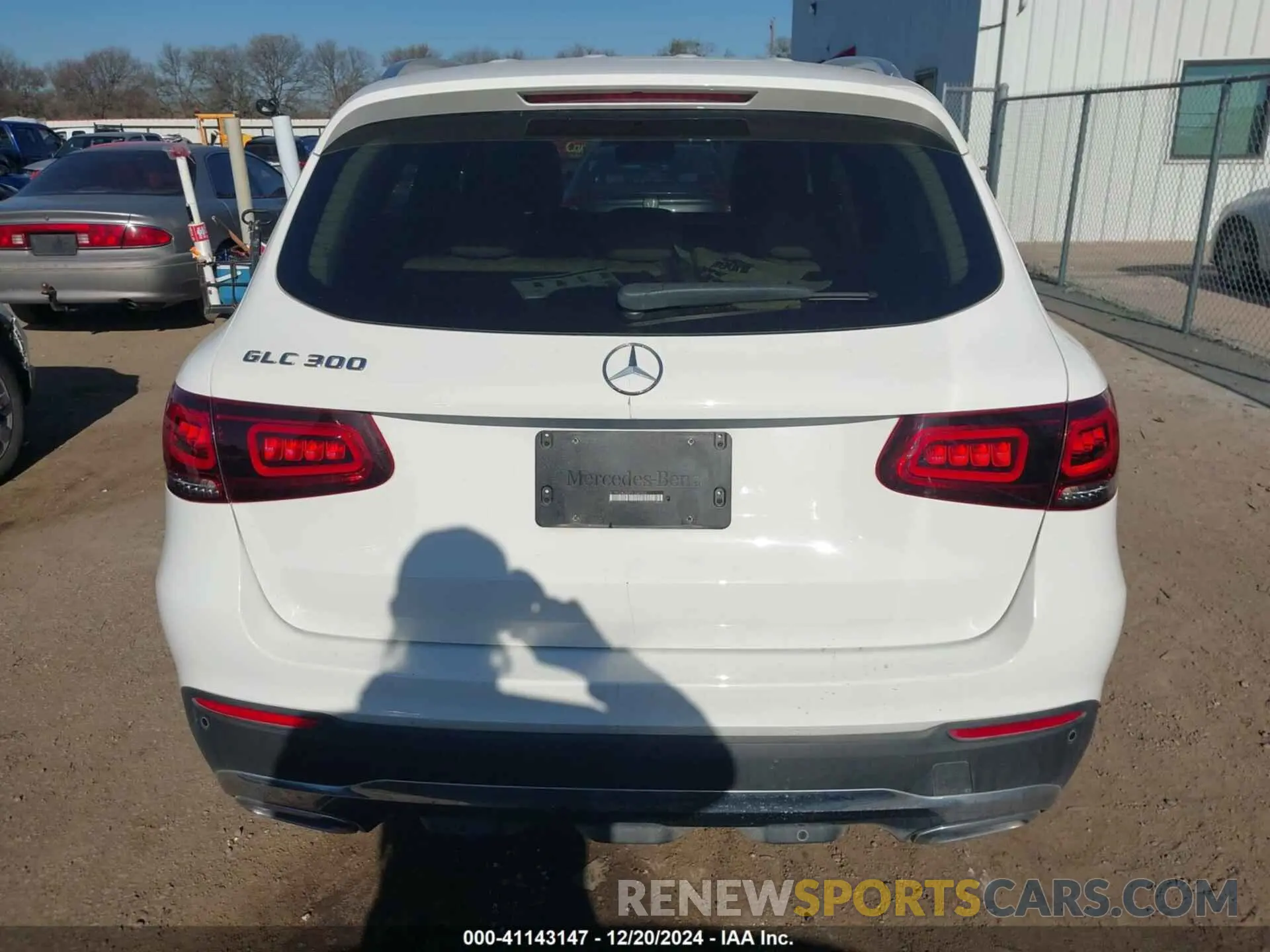 16 Photograph of a damaged car W1N0G8DB0NV333503 MERCEDES-BENZ GLC 300 2022