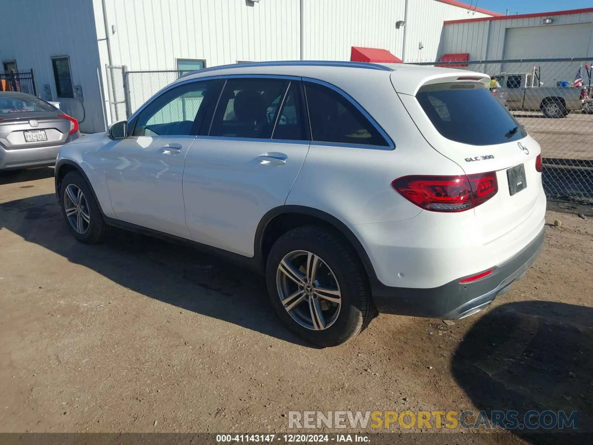 3 Photograph of a damaged car W1N0G8DB0NV333503 MERCEDES-BENZ GLC 300 2022