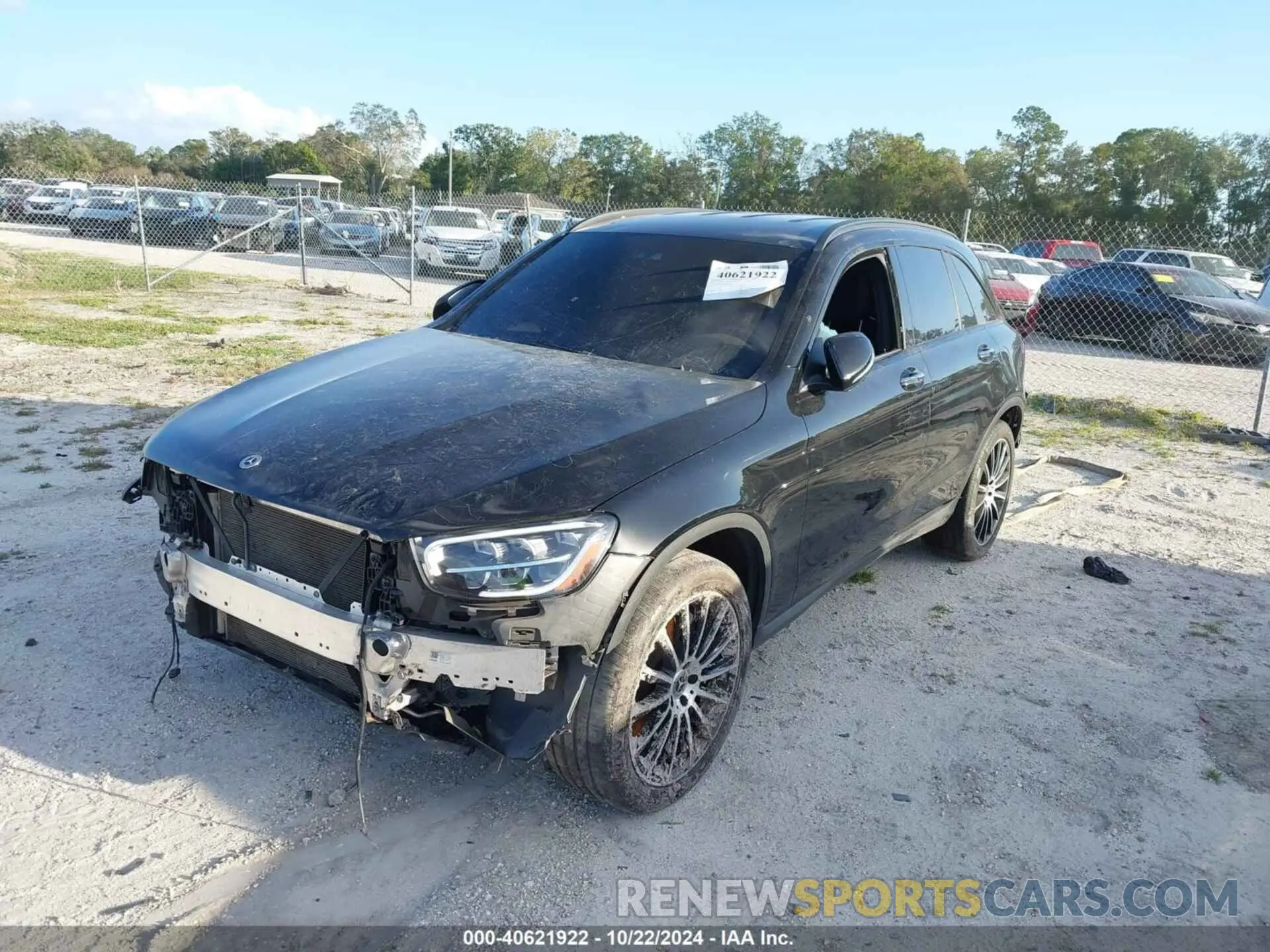 2 Photograph of a damaged car W1N0G8DB2NG072735 MERCEDES-BENZ GLC 300 2022