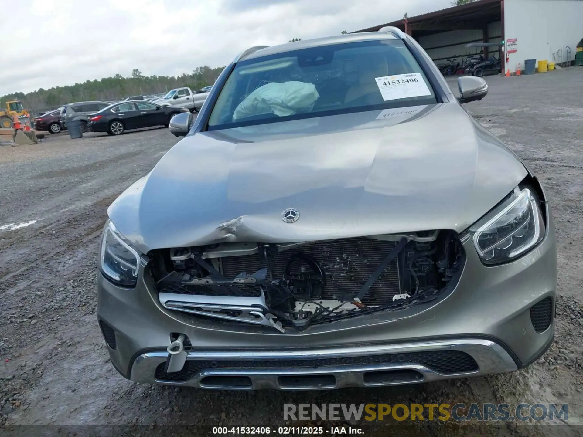 6 Photograph of a damaged car W1N0G8DB2NV333048 MERCEDES-BENZ GLC 300 2022