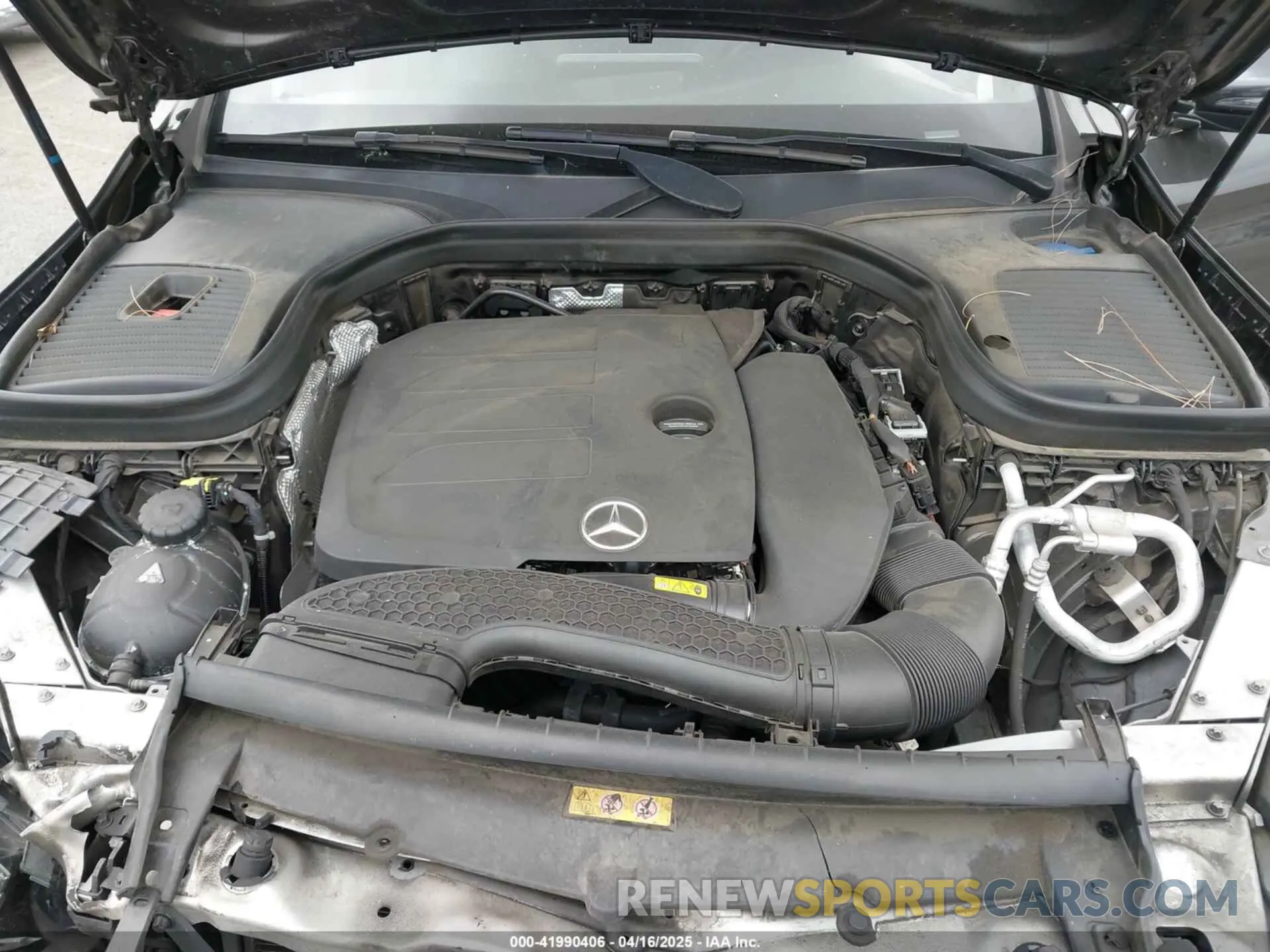 10 Photograph of a damaged car W1N0G8DB2NV379236 MERCEDES-BENZ GLC 300 2022