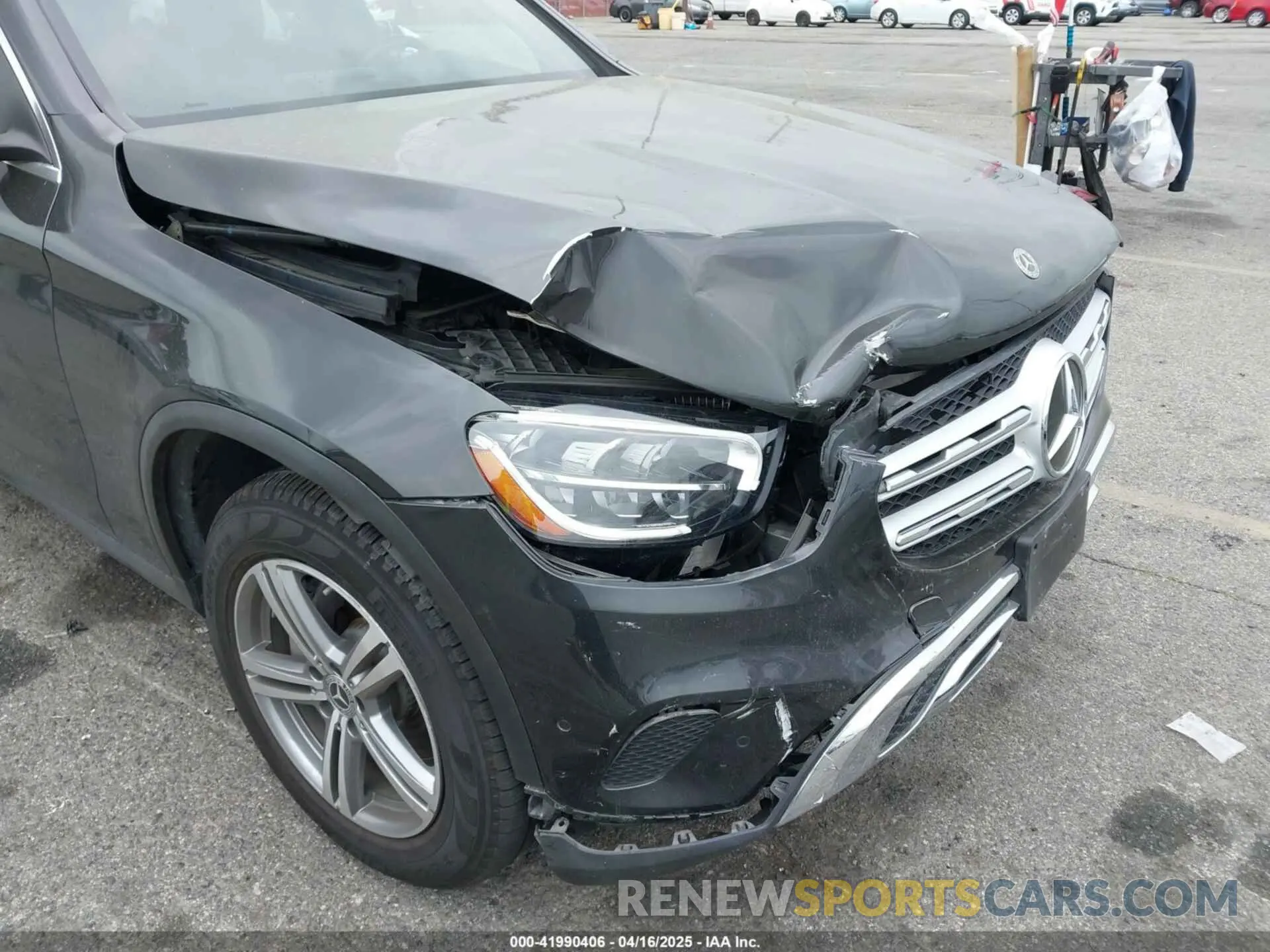 6 Photograph of a damaged car W1N0G8DB2NV379236 MERCEDES-BENZ GLC 300 2022
