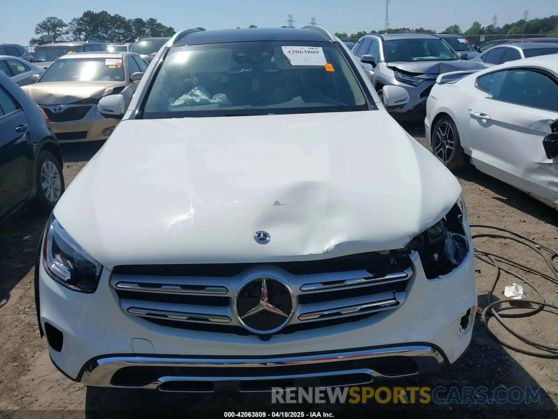 12 Photograph of a damaged car W1N0G8DB3NG091066 MERCEDES-BENZ GLC 300 2022