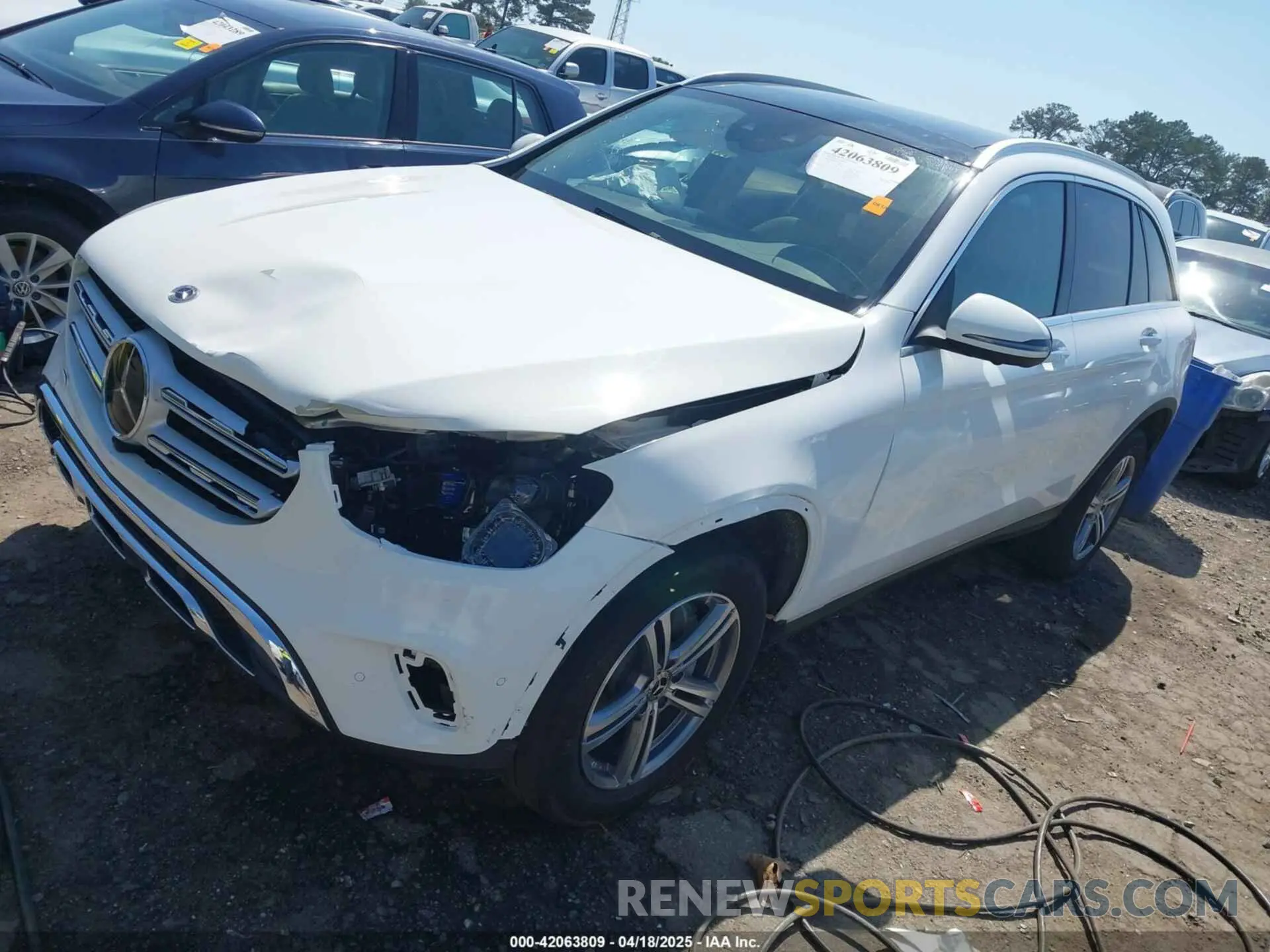 2 Photograph of a damaged car W1N0G8DB3NG091066 MERCEDES-BENZ GLC 300 2022