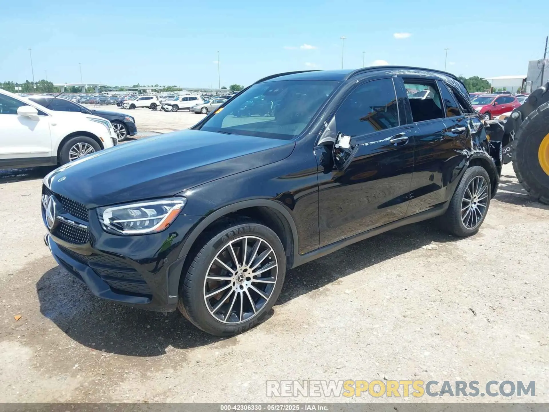 2 Photograph of a damaged car W1N0G8DB3NG120940 MERCEDES-BENZ GLC 300 2022