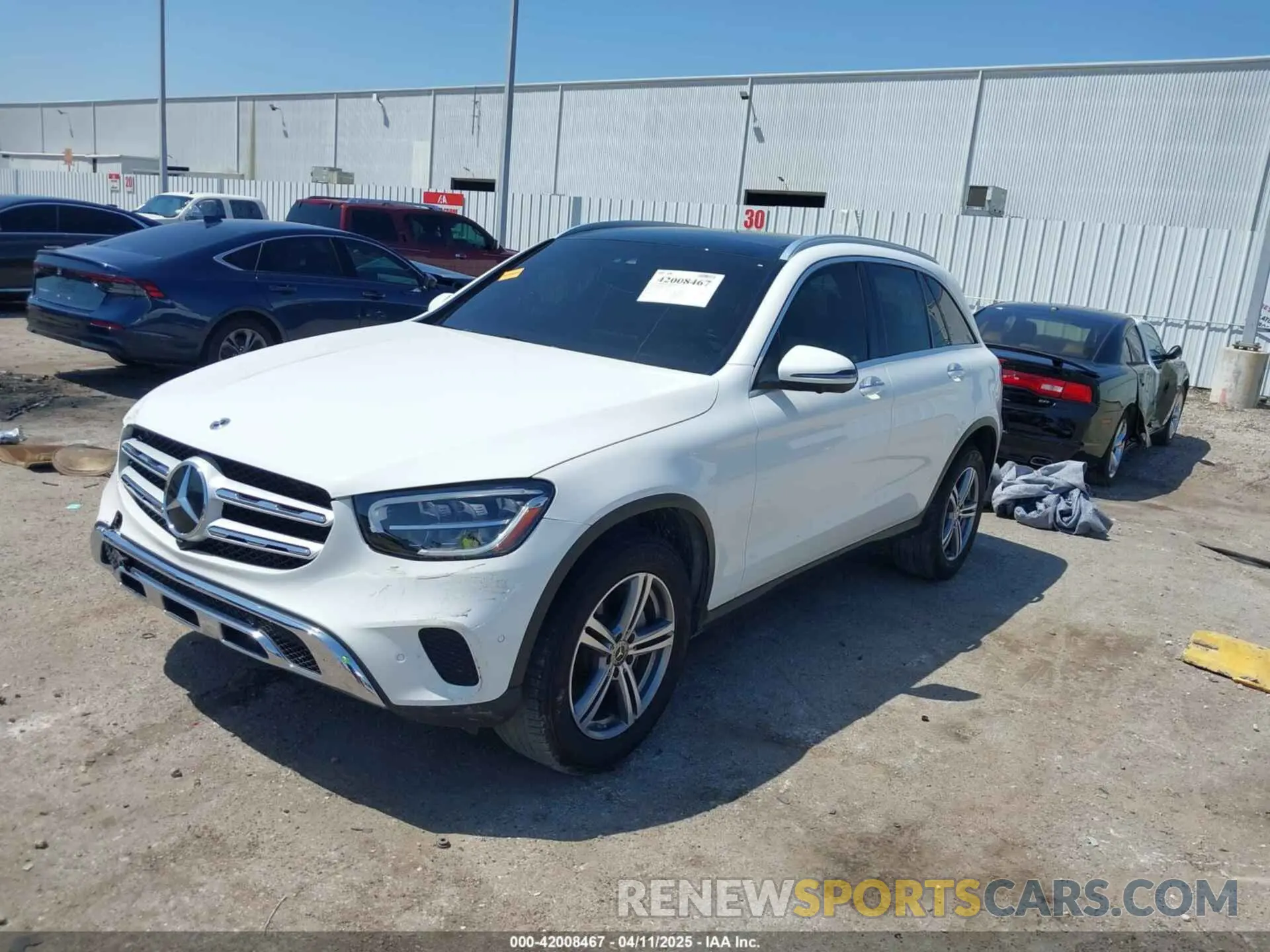 2 Photograph of a damaged car W1N0G8DB3NV327355 MERCEDES-BENZ GLC 300 2022