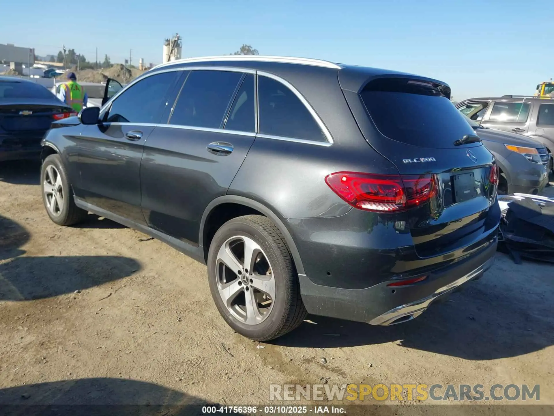 3 Photograph of a damaged car W1N0G8DB4NG054477 MERCEDES-BENZ GLC 300 2022